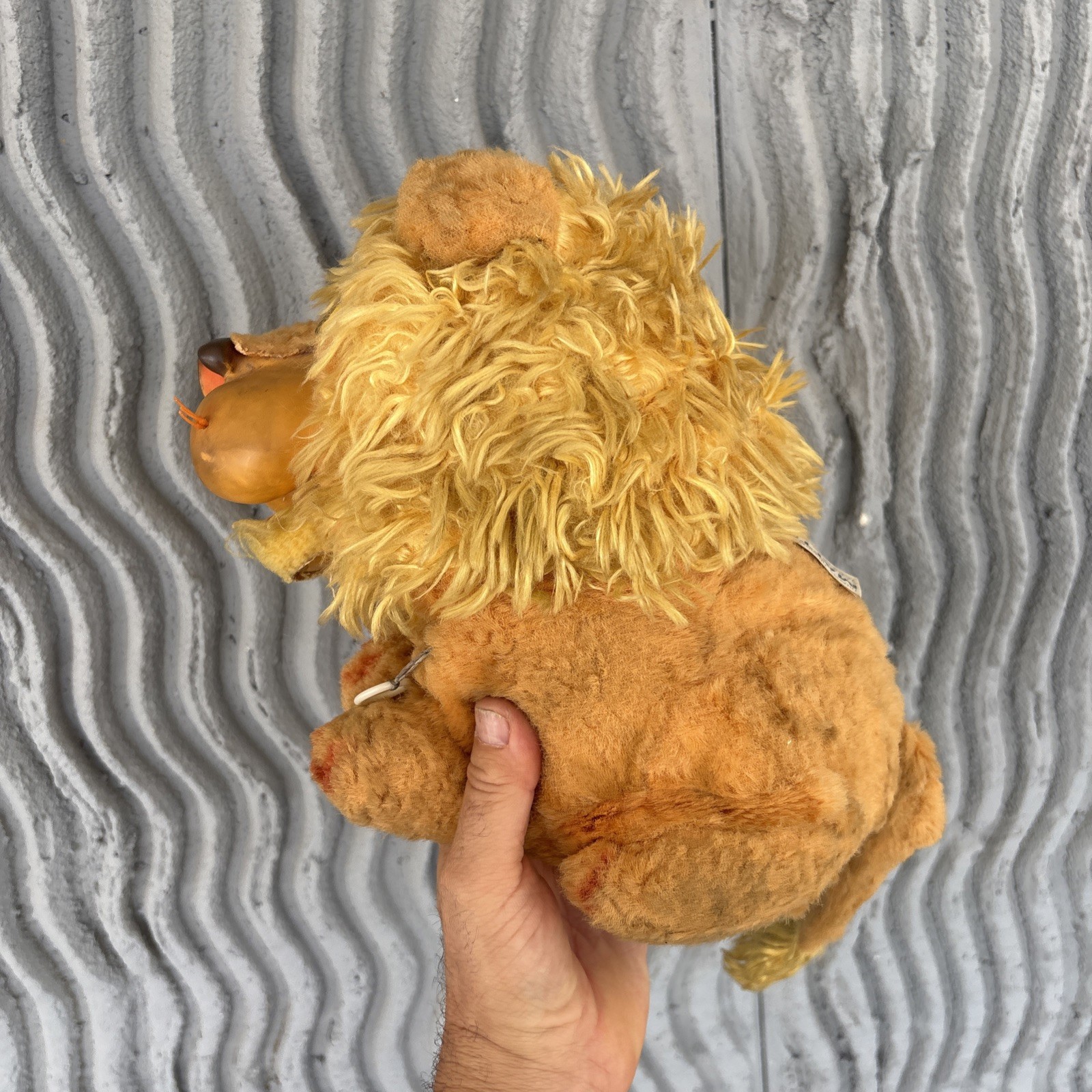 TWO LIONS BOXED 1962 Larry The Lion Animal Yacker Plush Mouth Moves Works Mattel