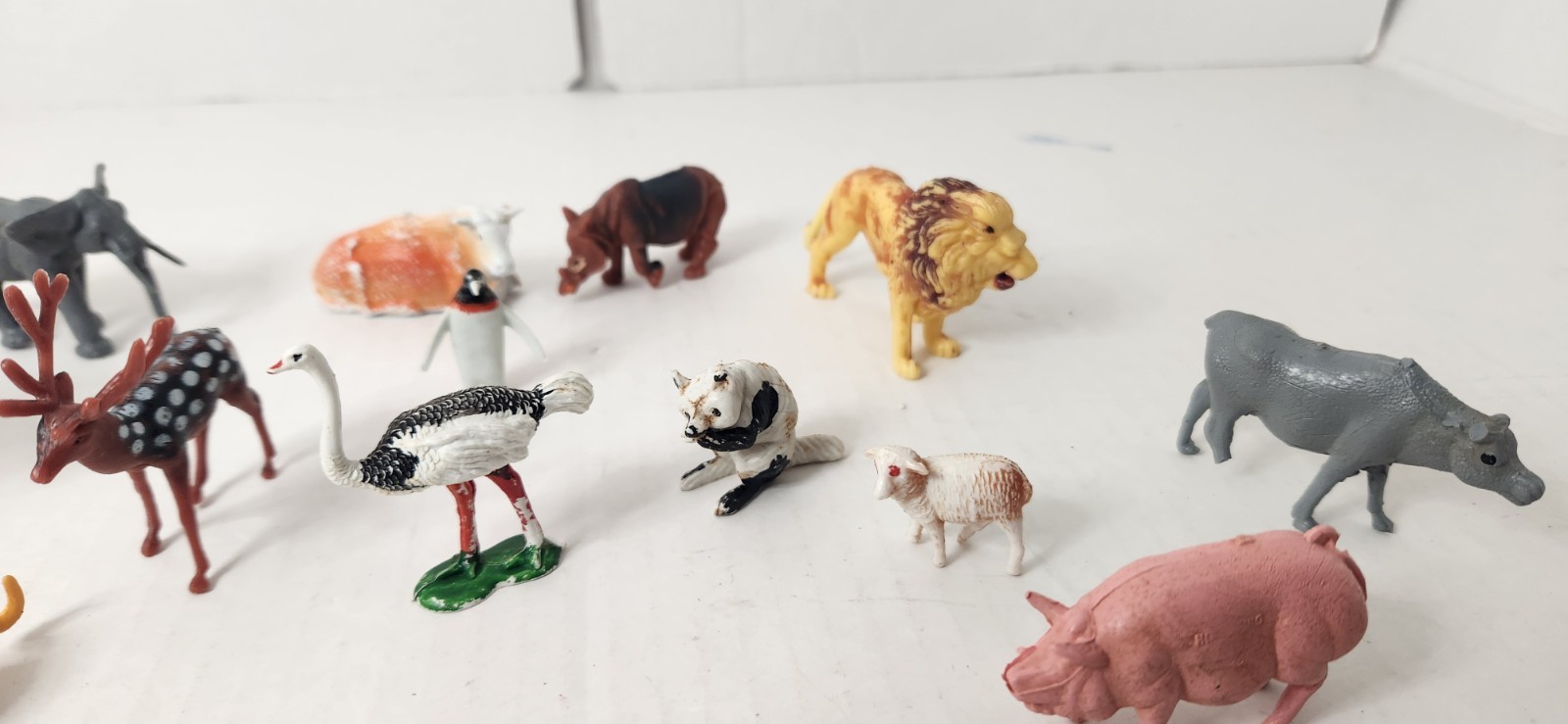 Plastic Animals Toys Lot 20 pieces Hong Kong And Singapore Vintage Toys