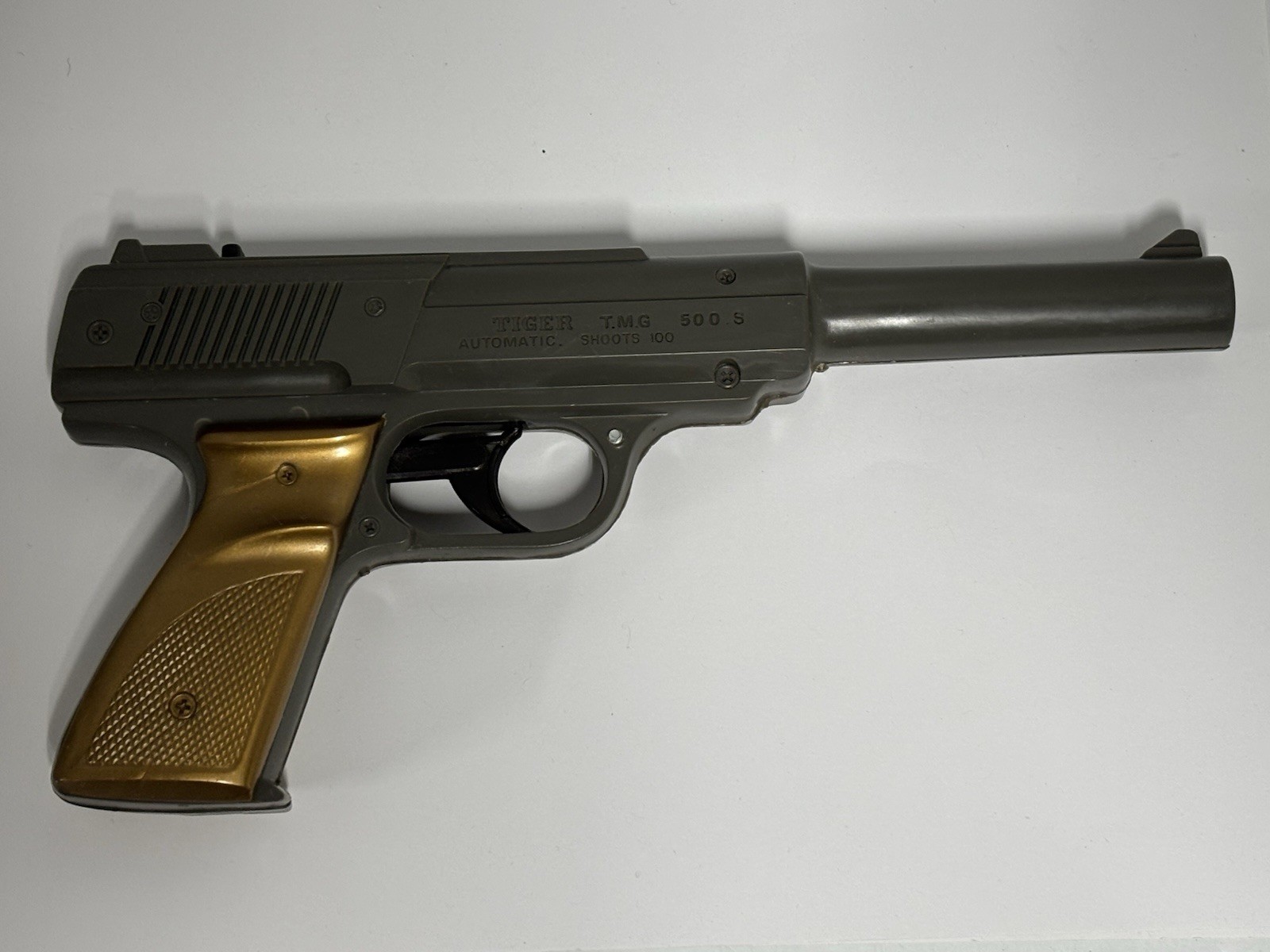 Vintage 1960’s Japan Tiger T.M.G. Lugar 500.S Automatic Plastic Toy Pellet Gun