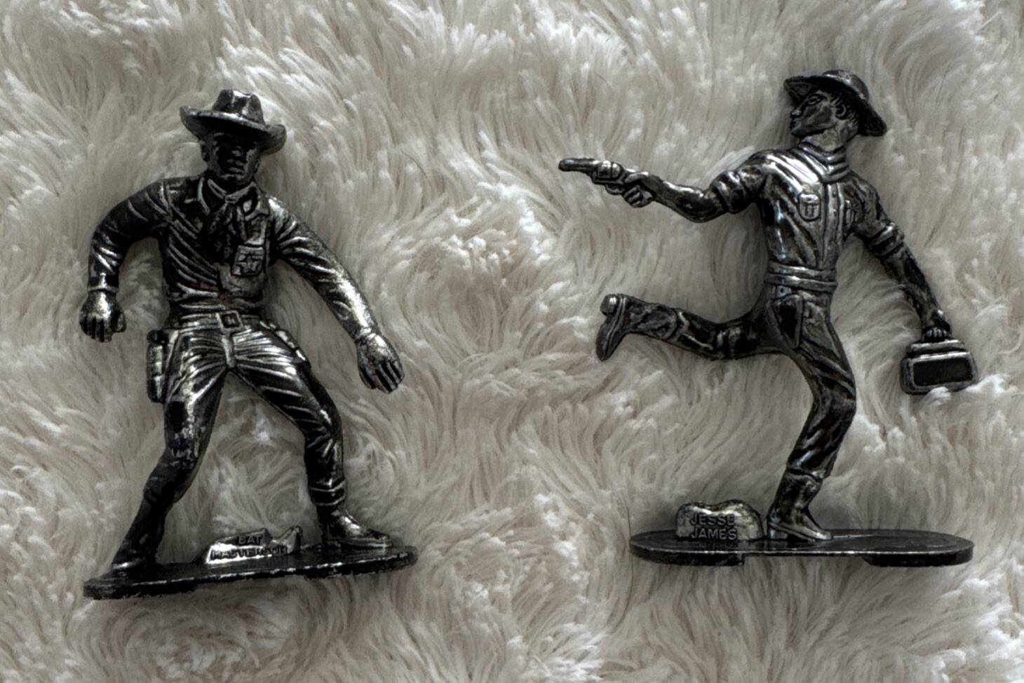VTG MEN OF THE WEST Jesse James & Bat Masters on DIE-CAST FIGURE S.S. KRESGE CO