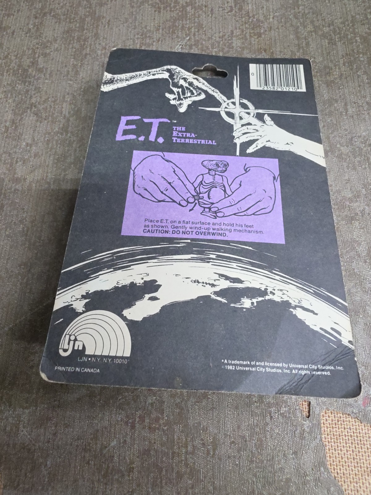 VTG 1982 E.T. The Extra Terrestrial Wind Up Toddle And Bobble Toy Figure