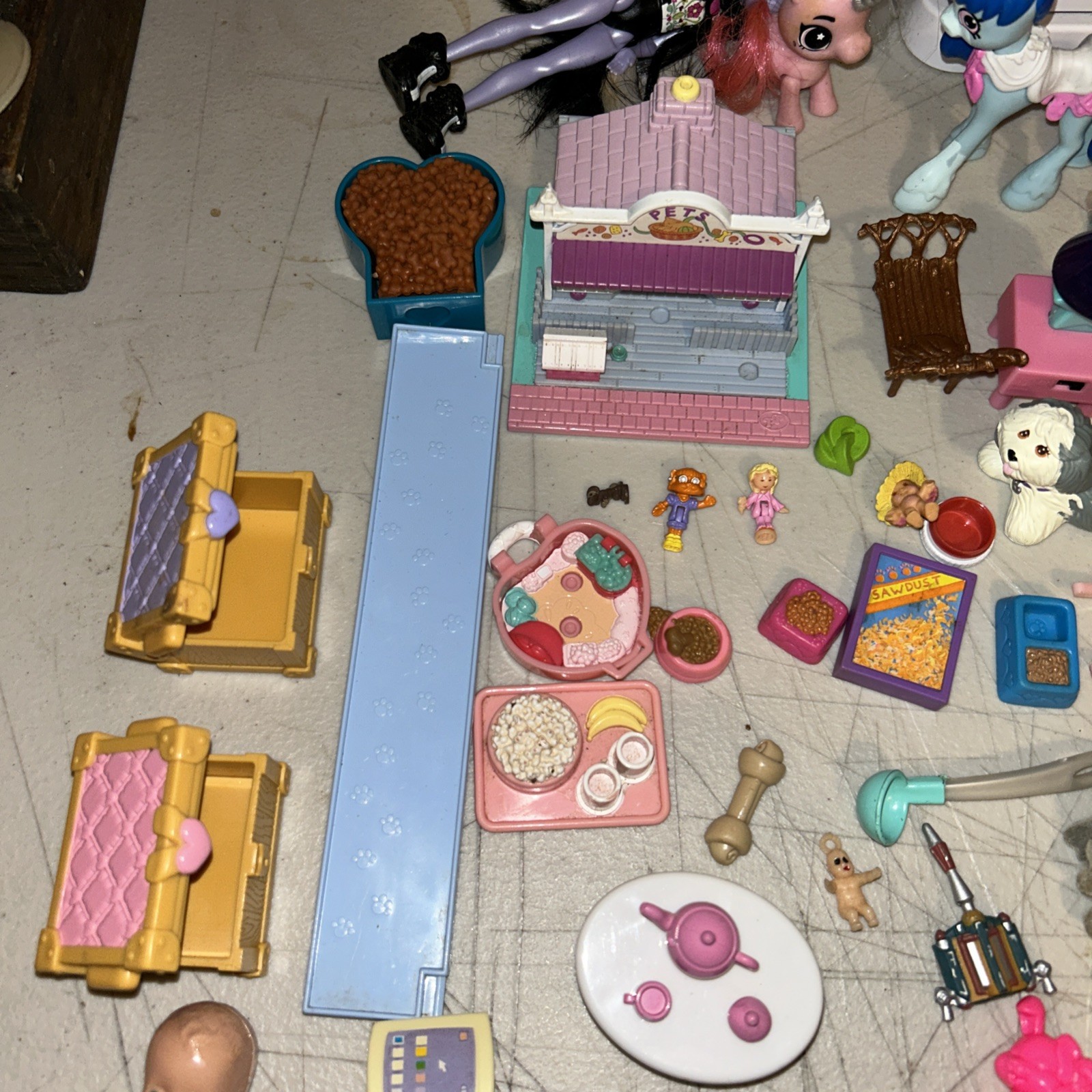 Vintage Toys Lot Littlest Pet Shop Sylvanian Kenner Tamagotchi Trinkets GI Joe