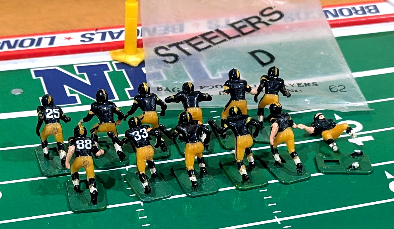 12 Tudor Electric Football HOGLEG STEELERS DJ/BS VTG Tm/Replacemnt Players + Bag