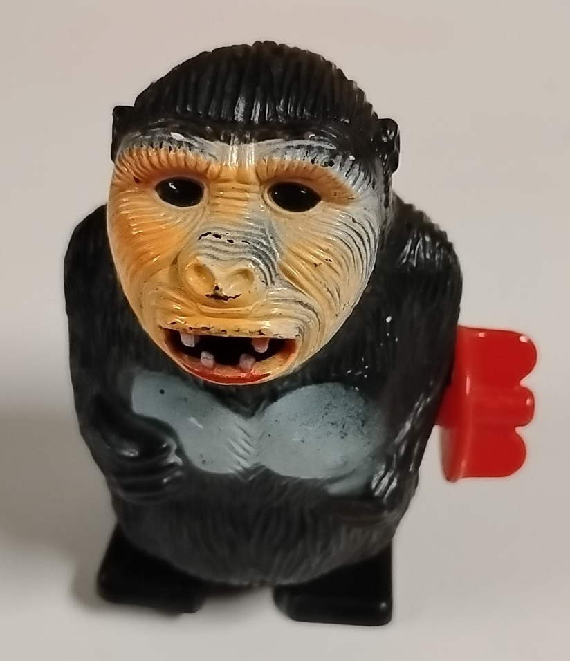 Vintage Wind Up Toy King Kong 3” Figure Plastic Ape Hong Kong 1970’s