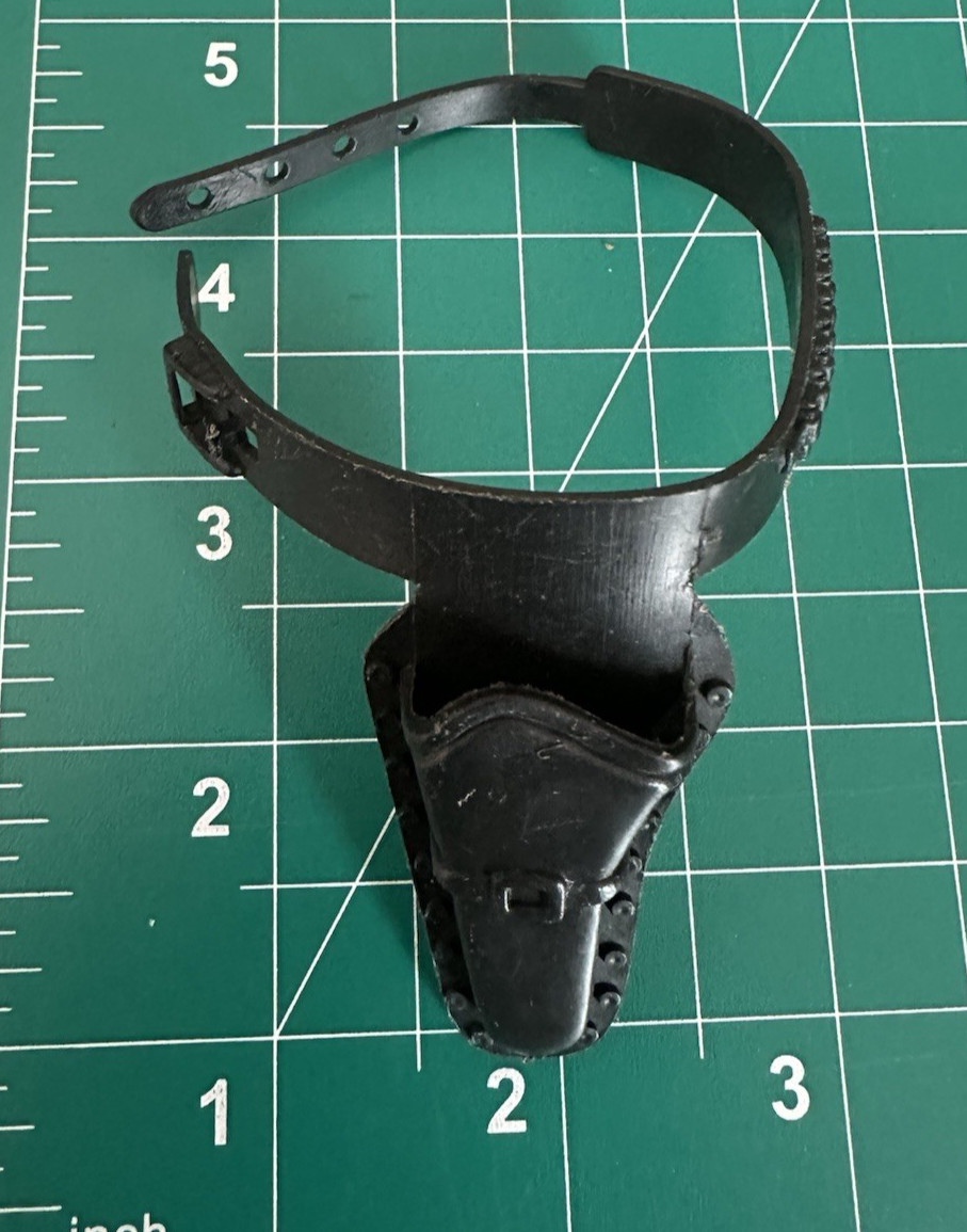 Marx Best of the West – Black Gunbelt with Holster – Unknown Playset