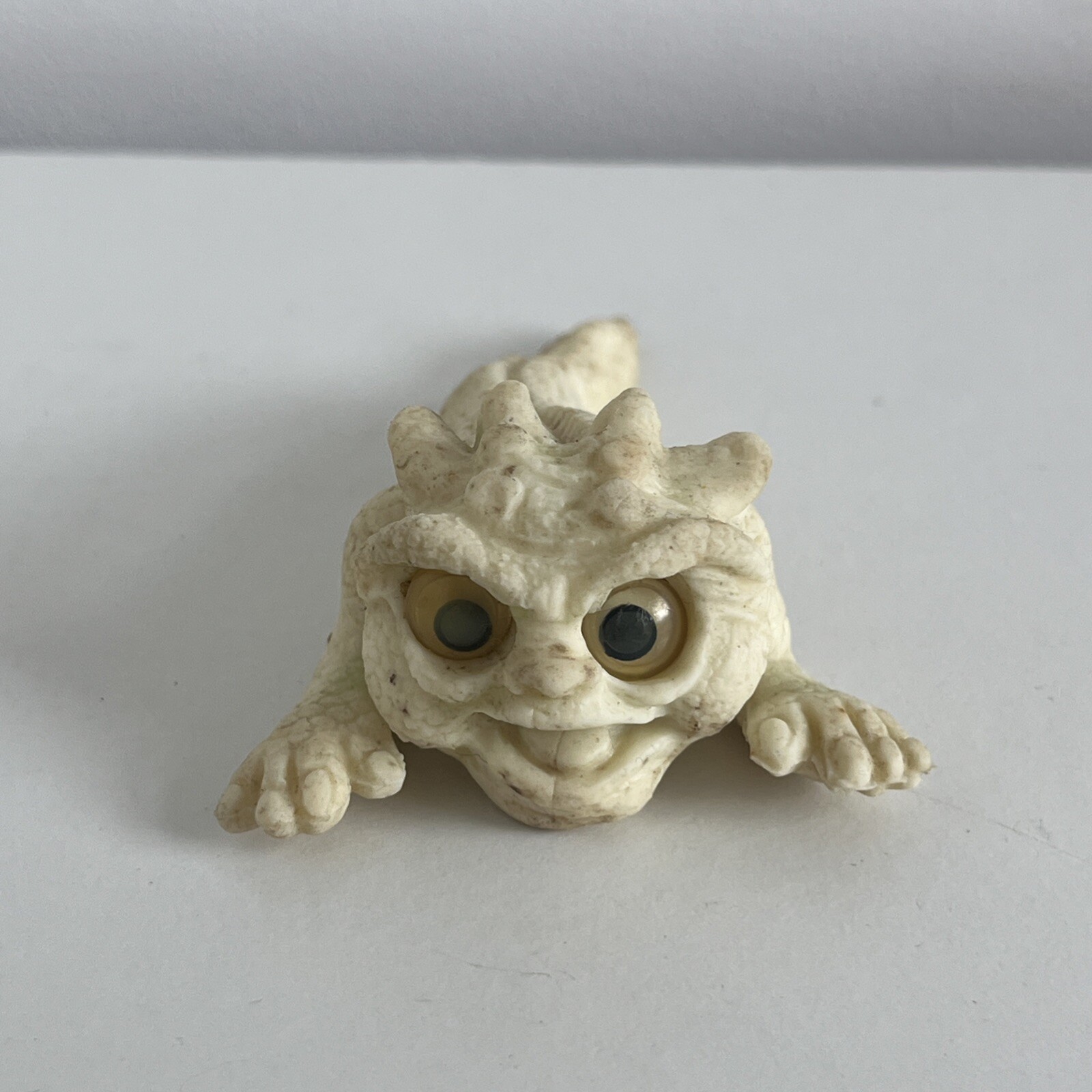 BOGLINS BABY BOGLIN FINGER PUPPET BLAP GLOW-IN-THE-DARK 1988 MATTEL IDEAL