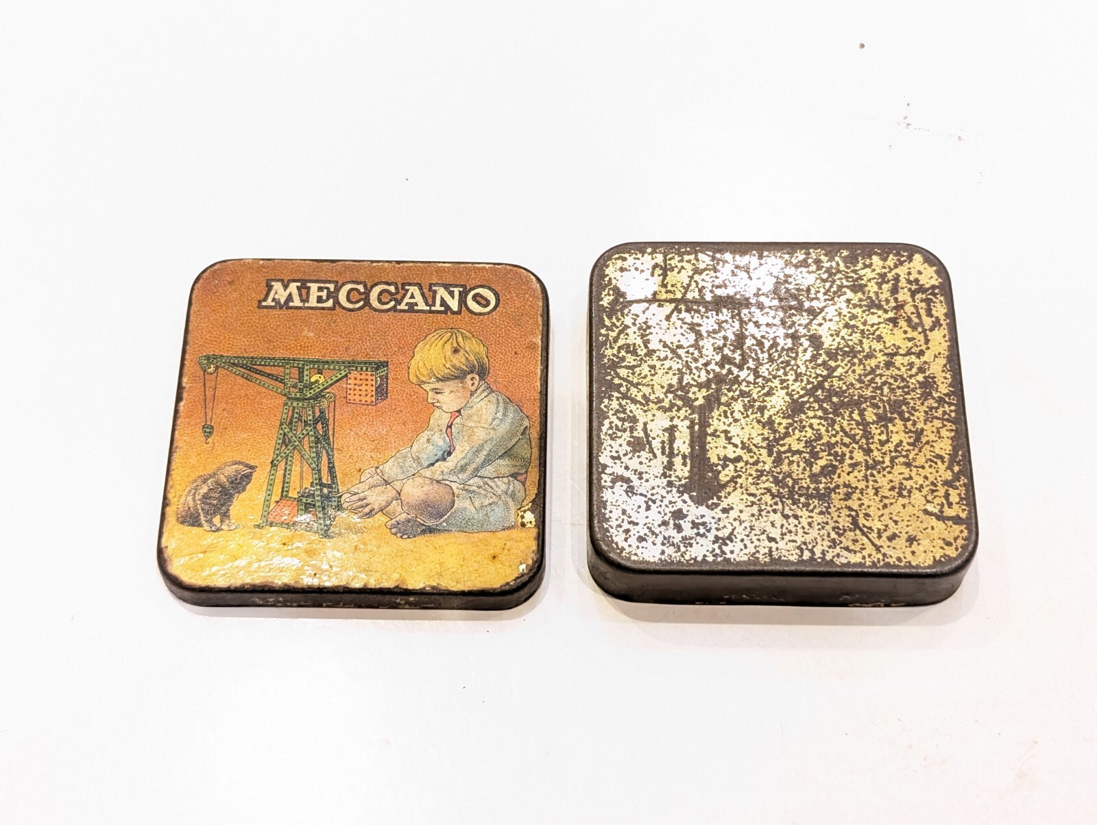 Meccano Original Small Parts Tin late 1920s Crane With kitten