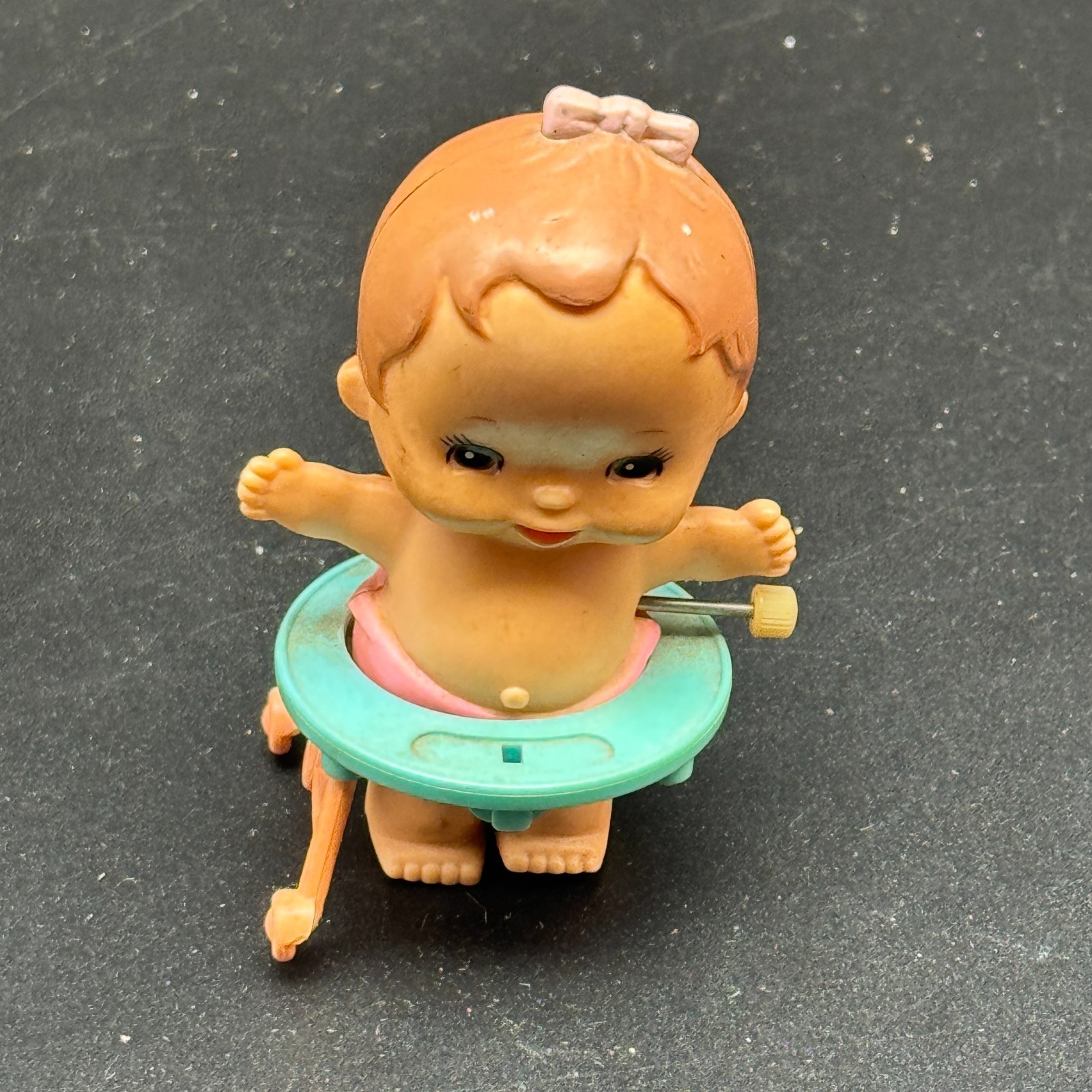 Vintage 1977 Tomy Plastics 3.25″ Wind Up Walking Toddler Baby Kid-A-Long