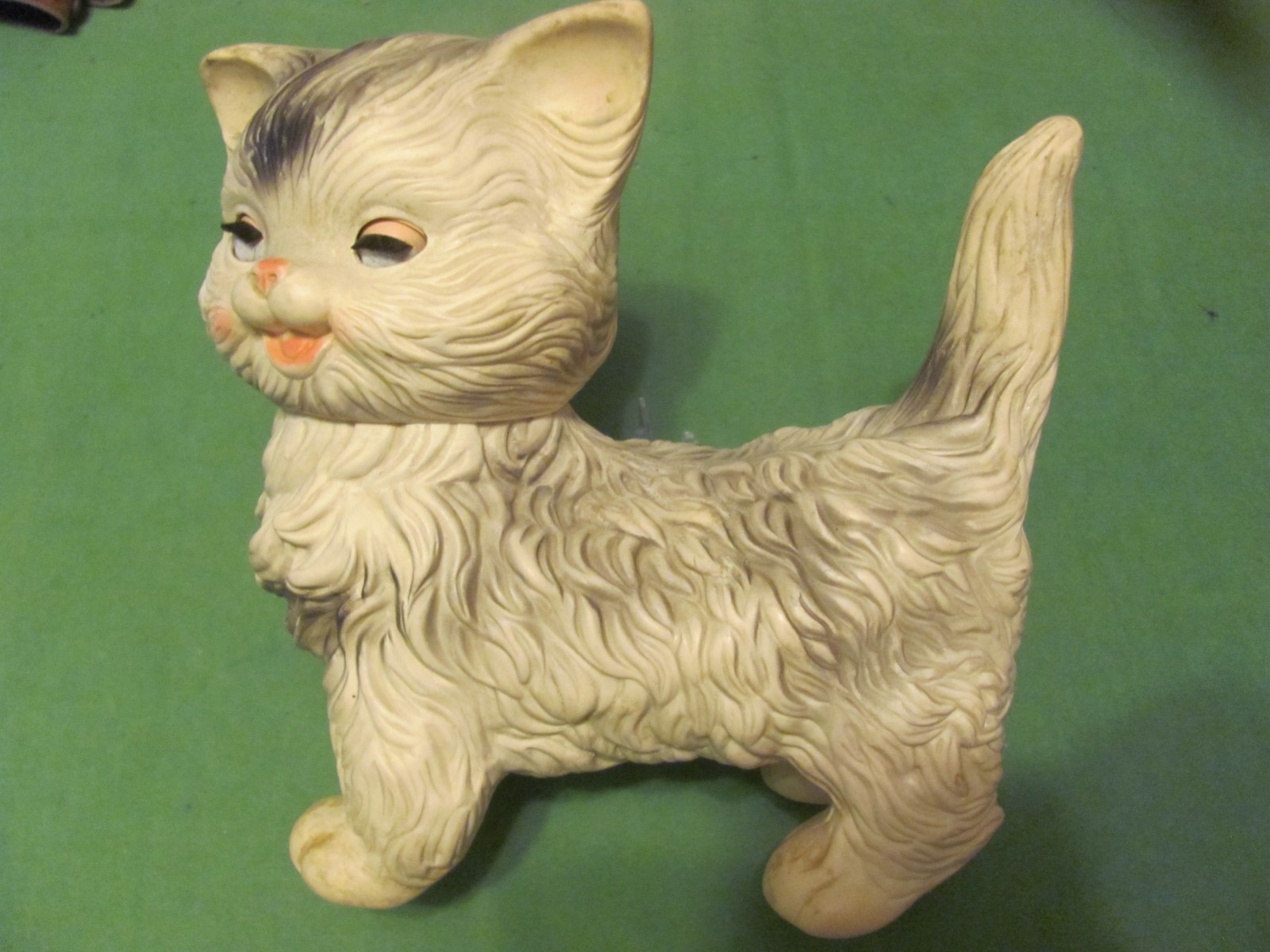 Vintage 1960 Edward Mobley Co Arrow Rubber Squeak Toy Kitten Cat. PAT. ITALY