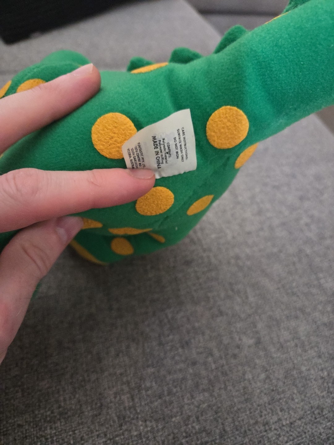 Vintage 1997 Dorothy the Dinosaur plush from The Wiggles 21cm tall 38cm long