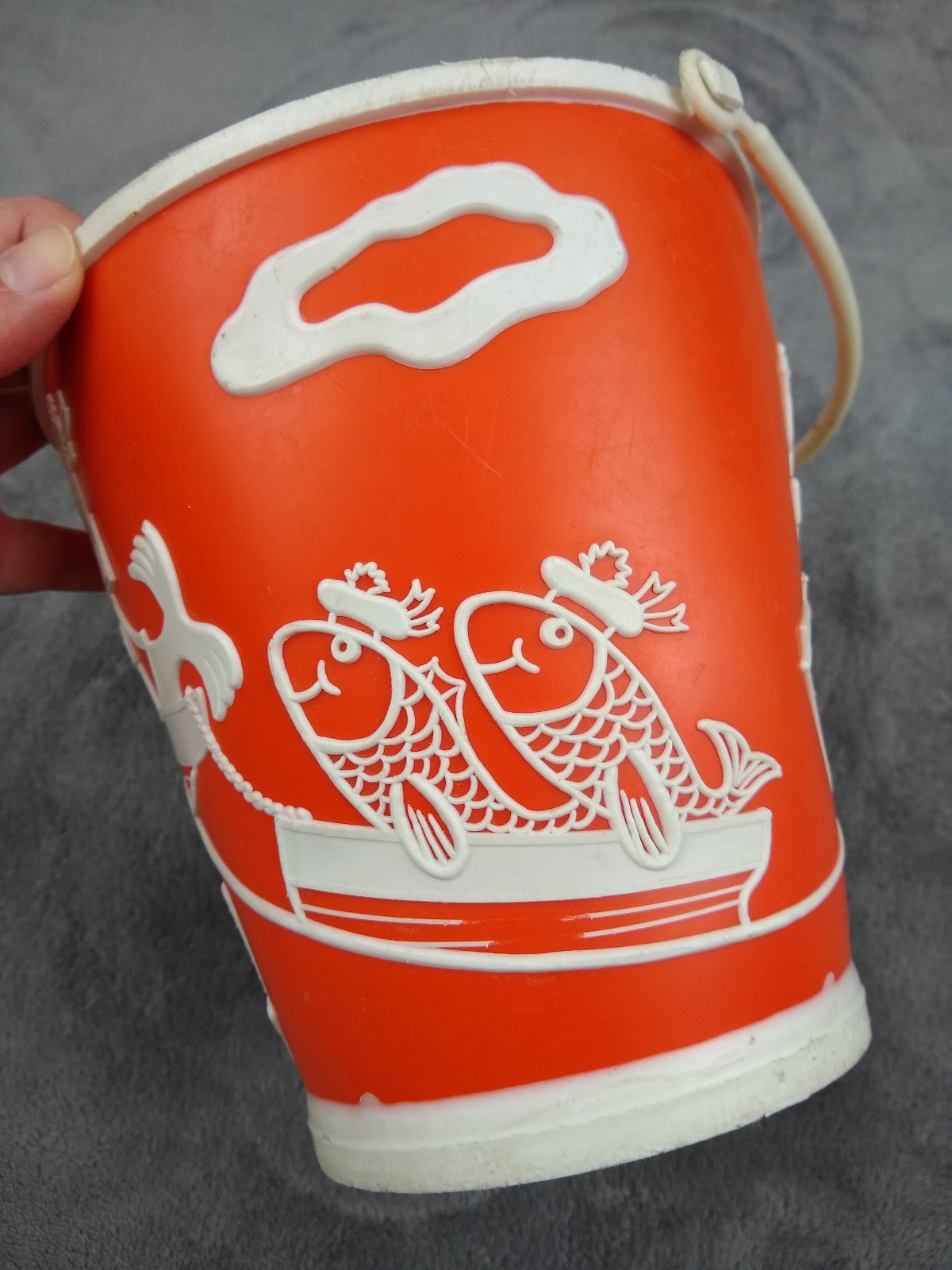 VTG Plastic Sand Pail Toy Raised/Embossed Seal Lion Pelican Whale Gulls Fish