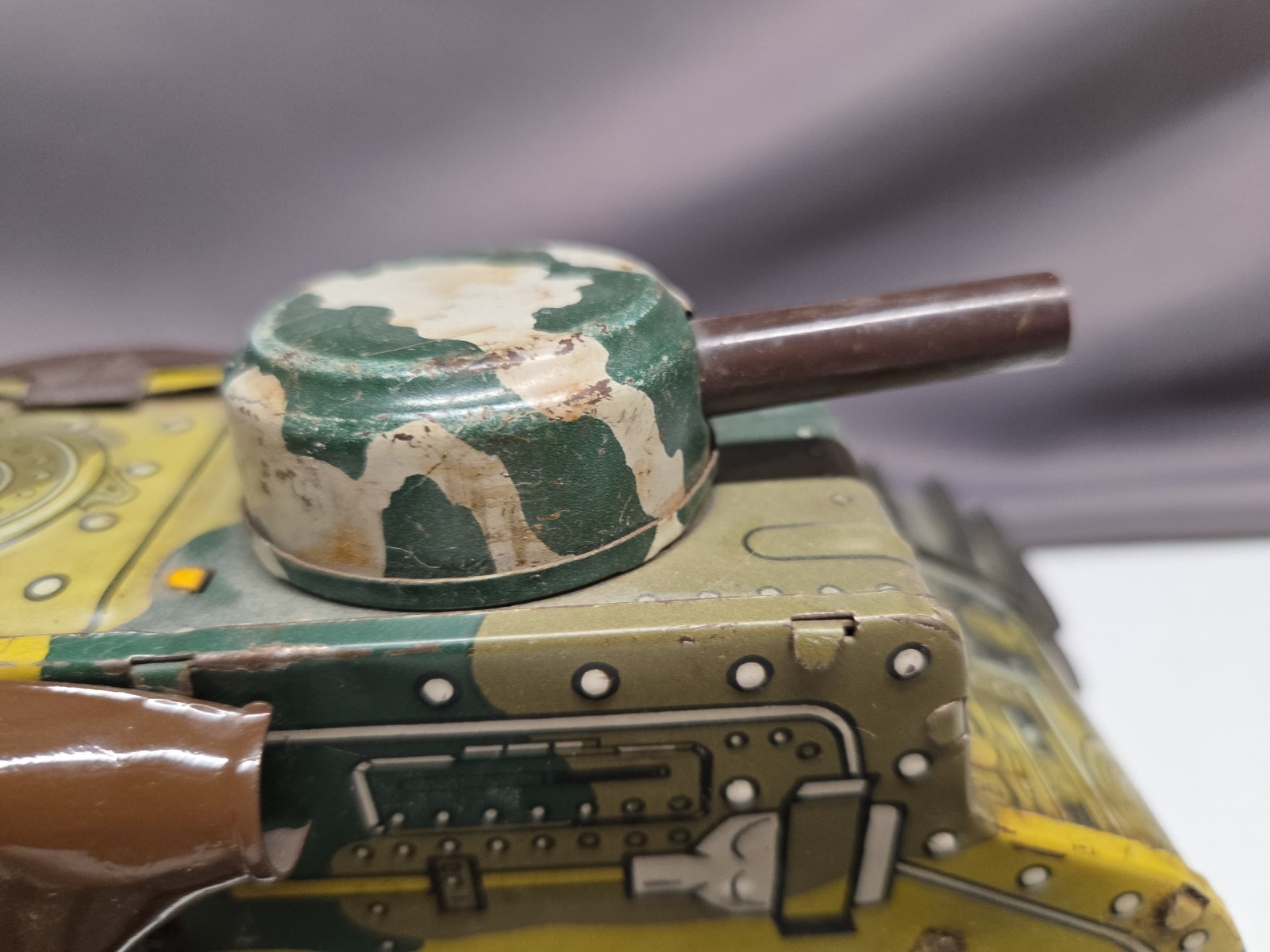 Vintage Marx E12 Tin Wind Up Tank Toy Military Litho