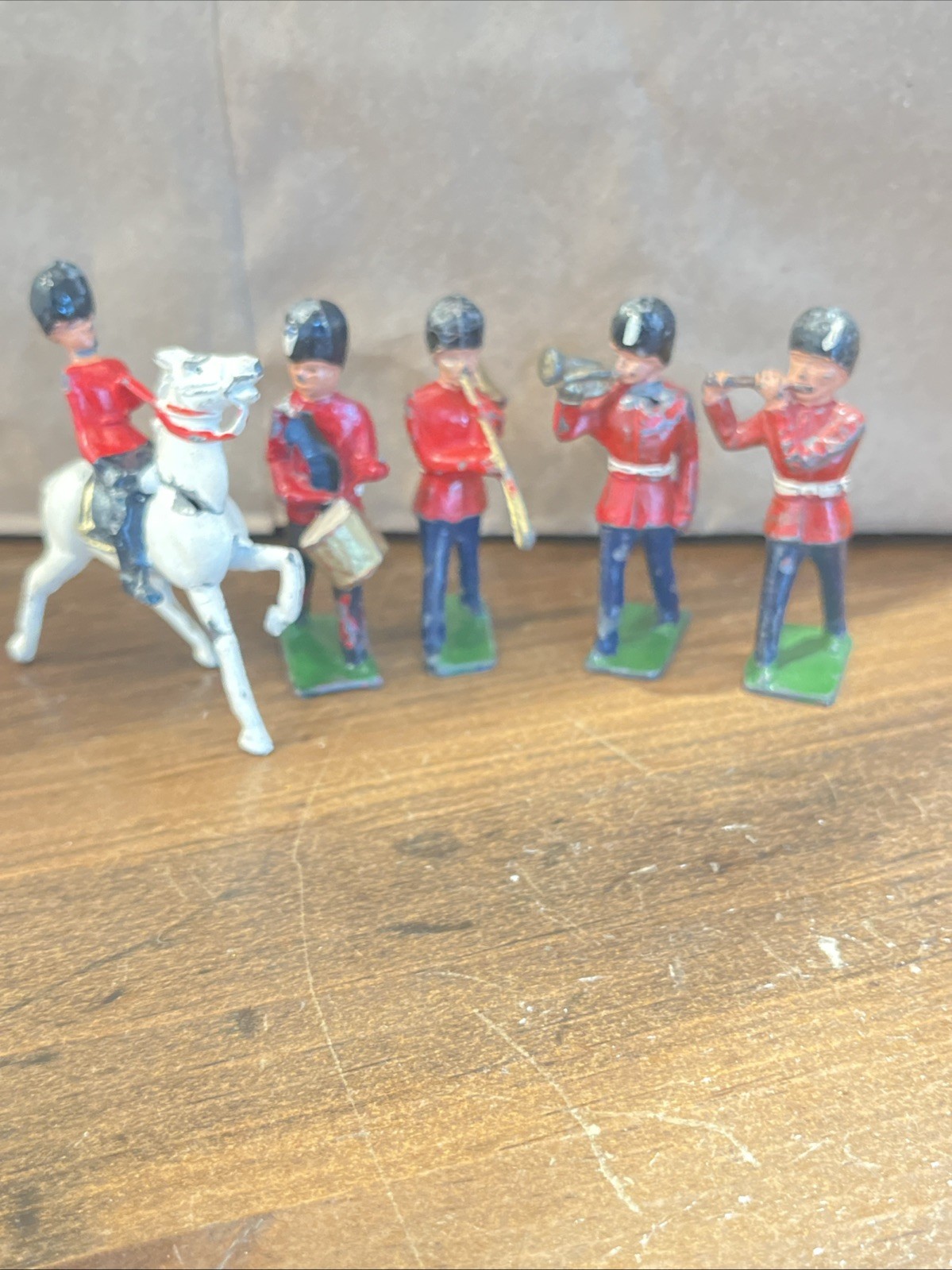 Vintage Cast Metal Marching Band Figures. Made In England 5 Lead Soldiers