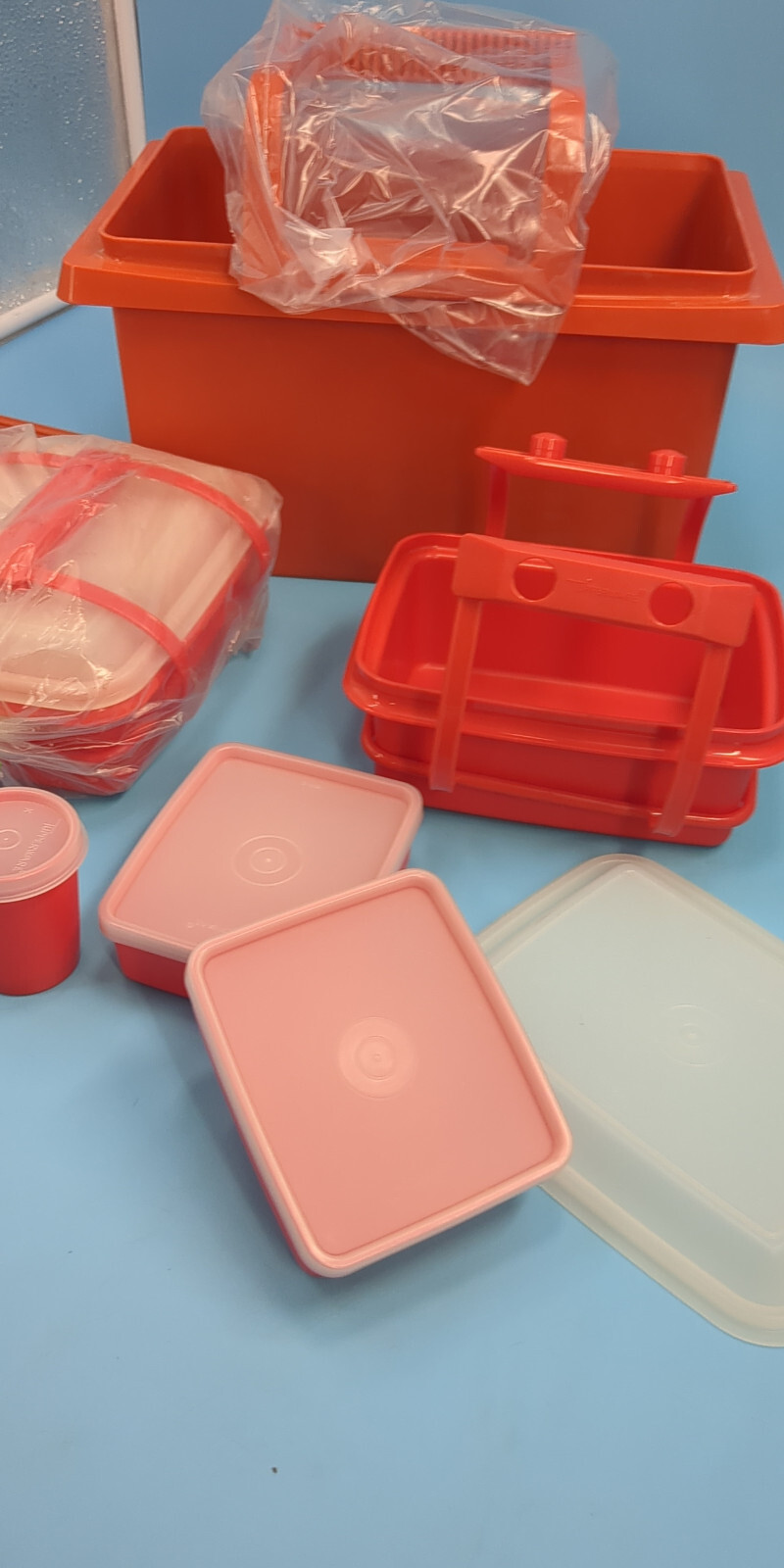 Tupperware Mini Party Set Mix-it Serving Set w/ Carry All & Two Mini Pak n Take