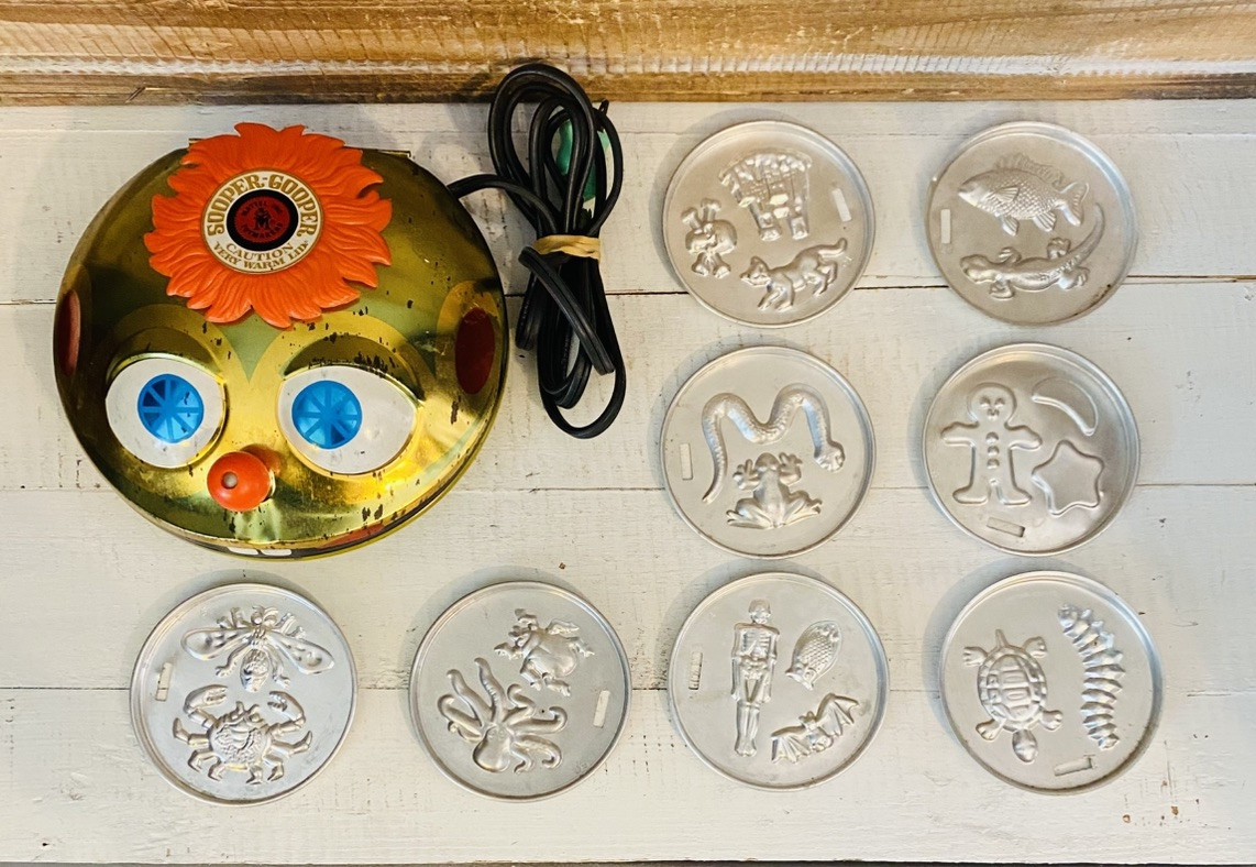 Vintage 1966 Sooper Gooper with 8 Molds Mattel