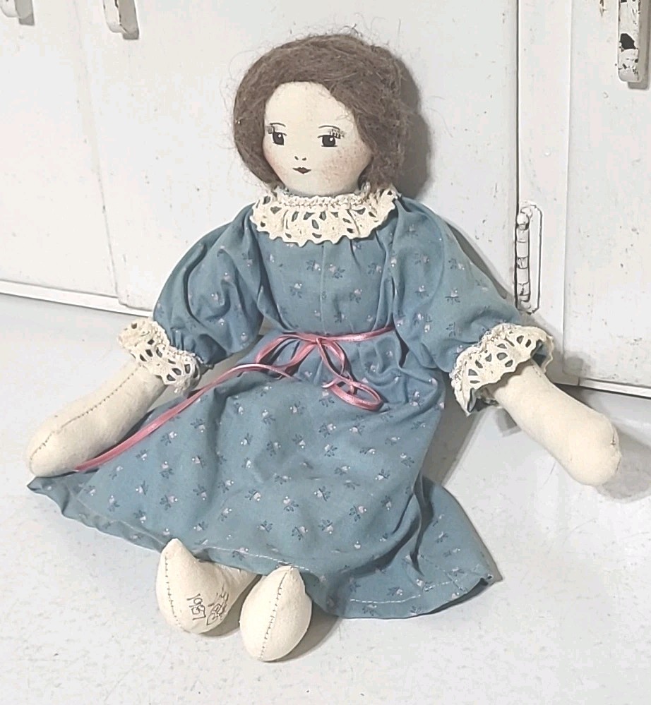 Vintage Old Mill Dolls by Kathy J. Hogan, Signed 1987, 16″ Tall USA MADE Doll