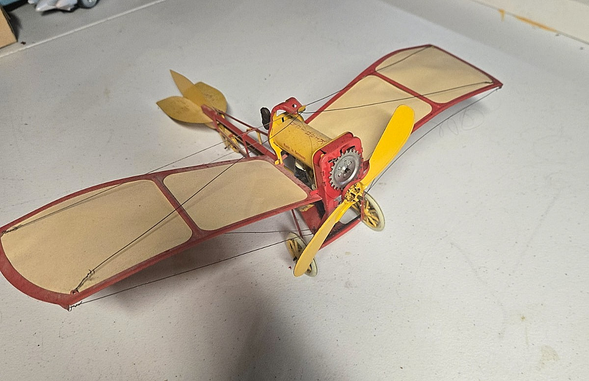 Lehman Icarus Tin Wind up Toy Airplane w original box Very Good Condition