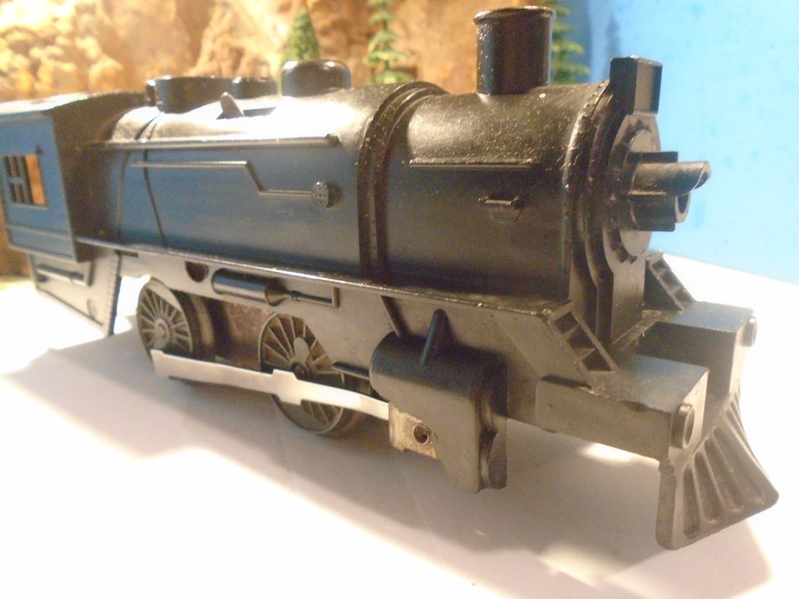 MARX 027 SCALE BLACK PLASTIC CLOCKWORK WINDUP 0-4-0 STEAM LOCOMOTIVE 5-58-5