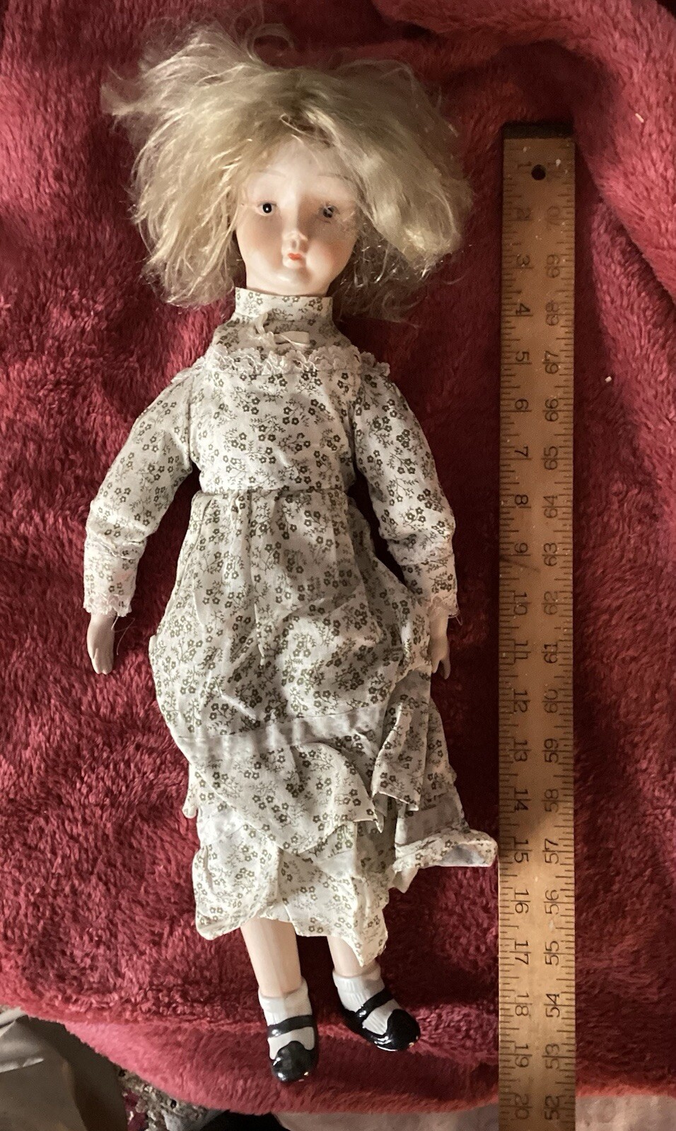 Porcelain Doll, Unknown Origin And Date Of Mfg