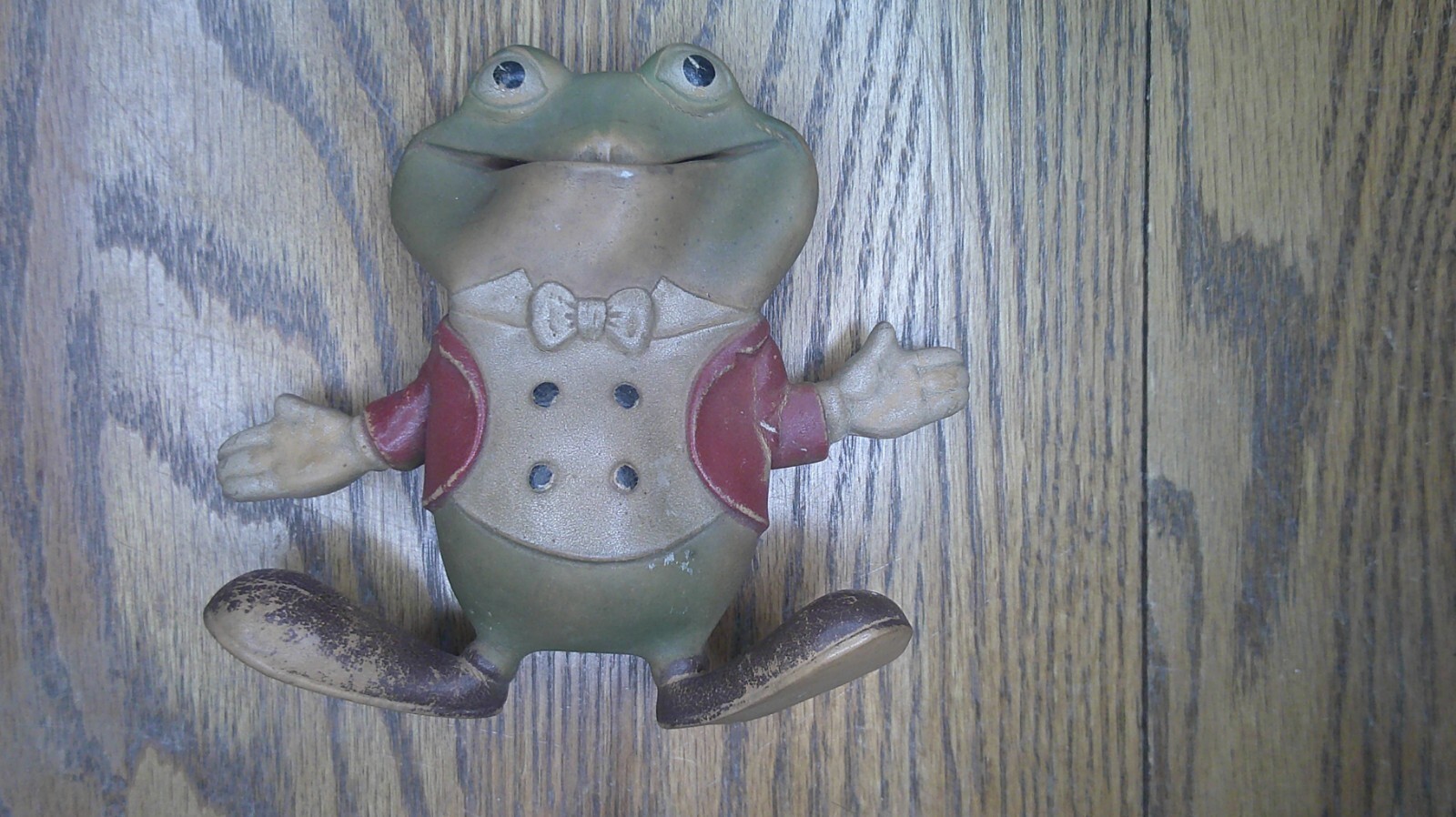 rare Rempel frog #5 titled “the gremlin” made of rubber squeak toy Z138