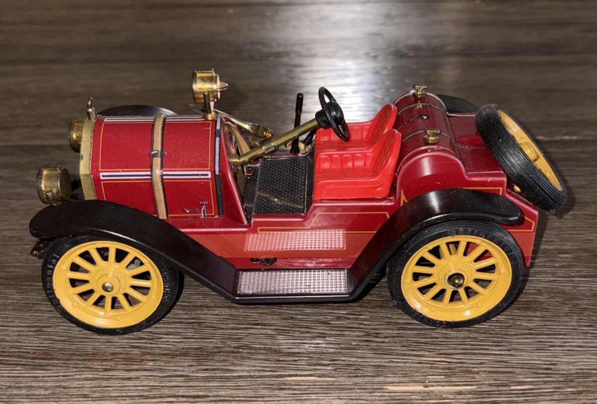 Schuco Mercer 1913 Type 35J 1225 Wind-Up Car Made in Western Germany