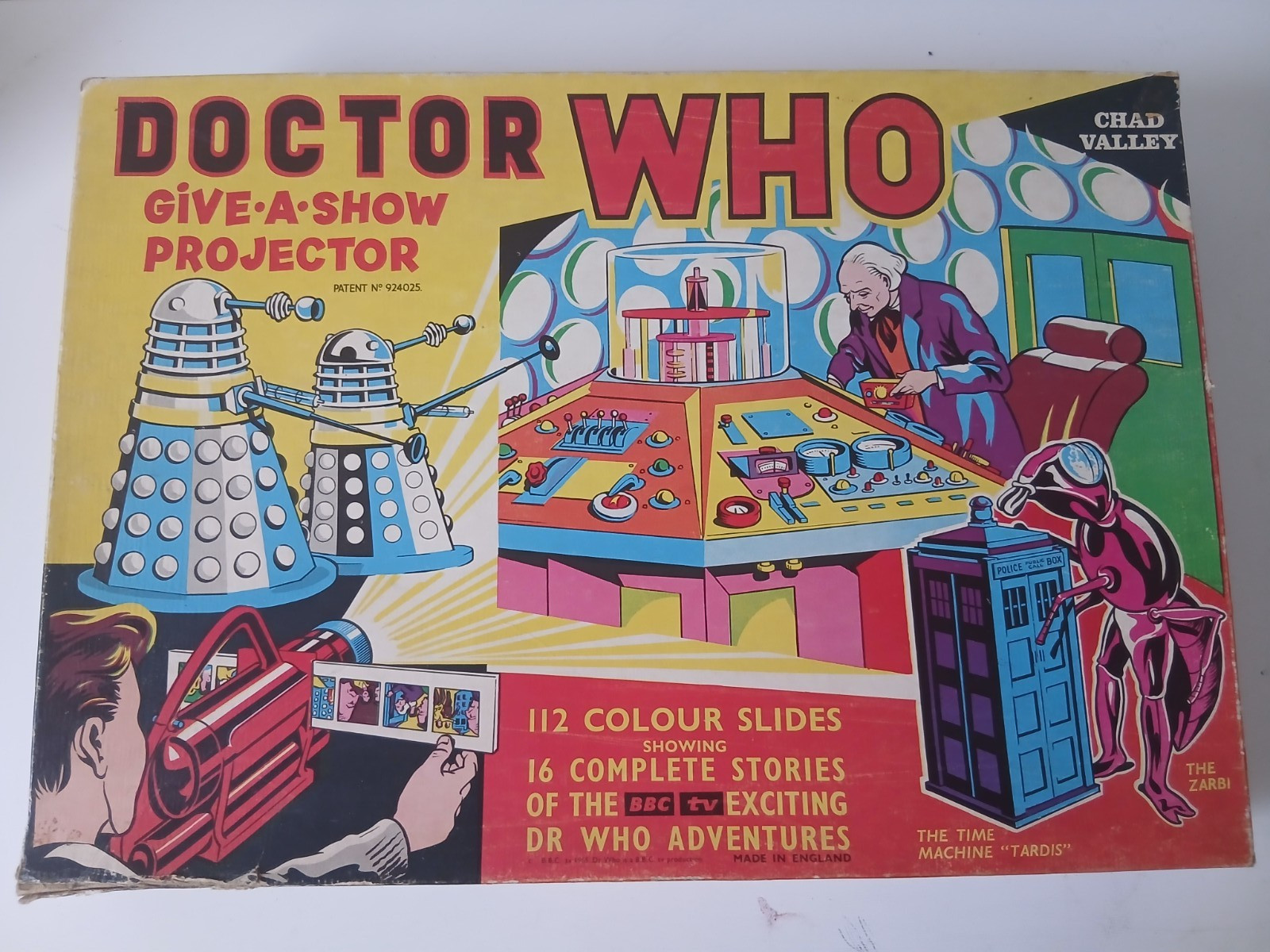 DOCTOR WHO GIVE-A-SHOW PROJECTOR WILLIAM HARTNELL COMPLETE RARE CHAD VALLEY 1964