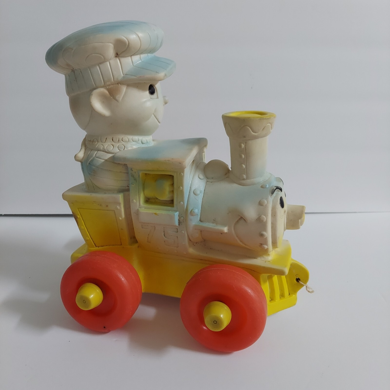Vintage 1962 Edward Mobley Co. – Train Engine Pull Squeak Toy – Arrow Rubber
