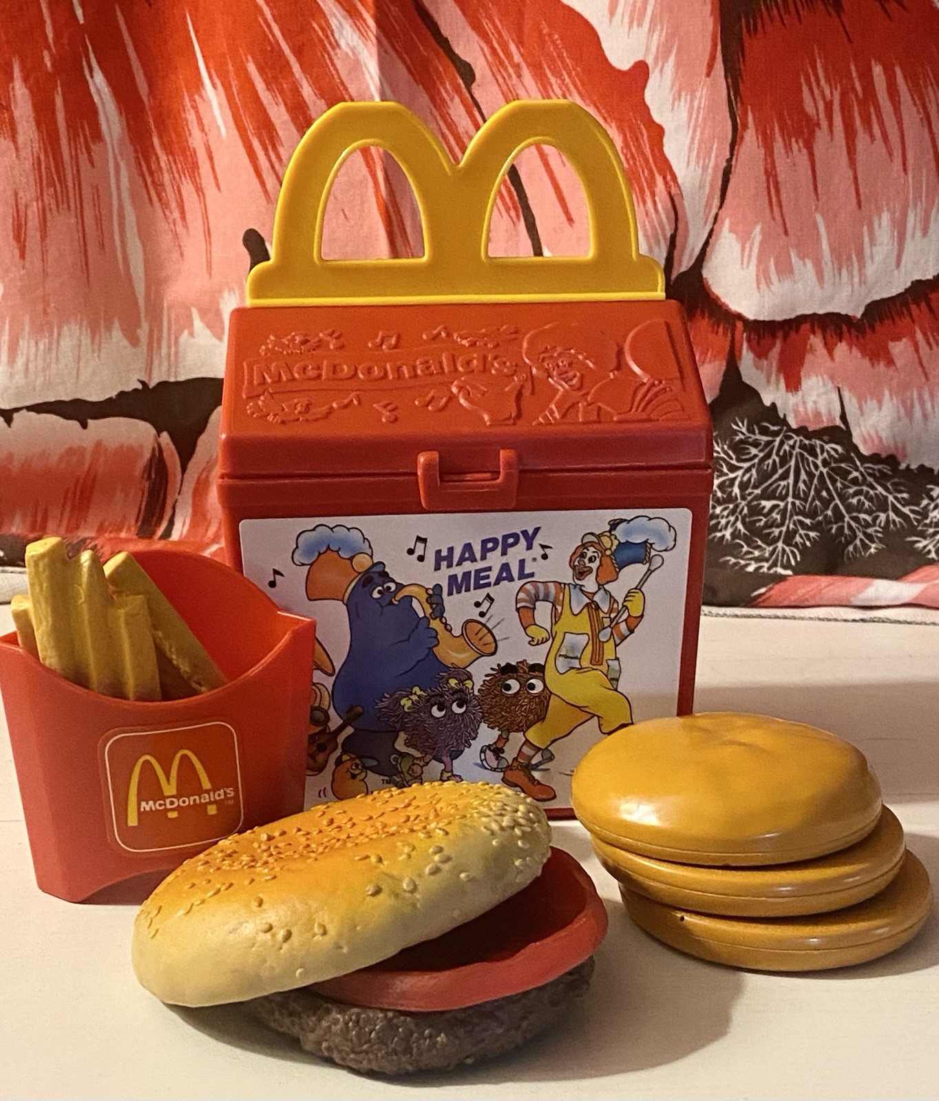 McDonald’s Fisher Price Happy Meal Lunch Plastic Box Burger, Fries & Extras 1989