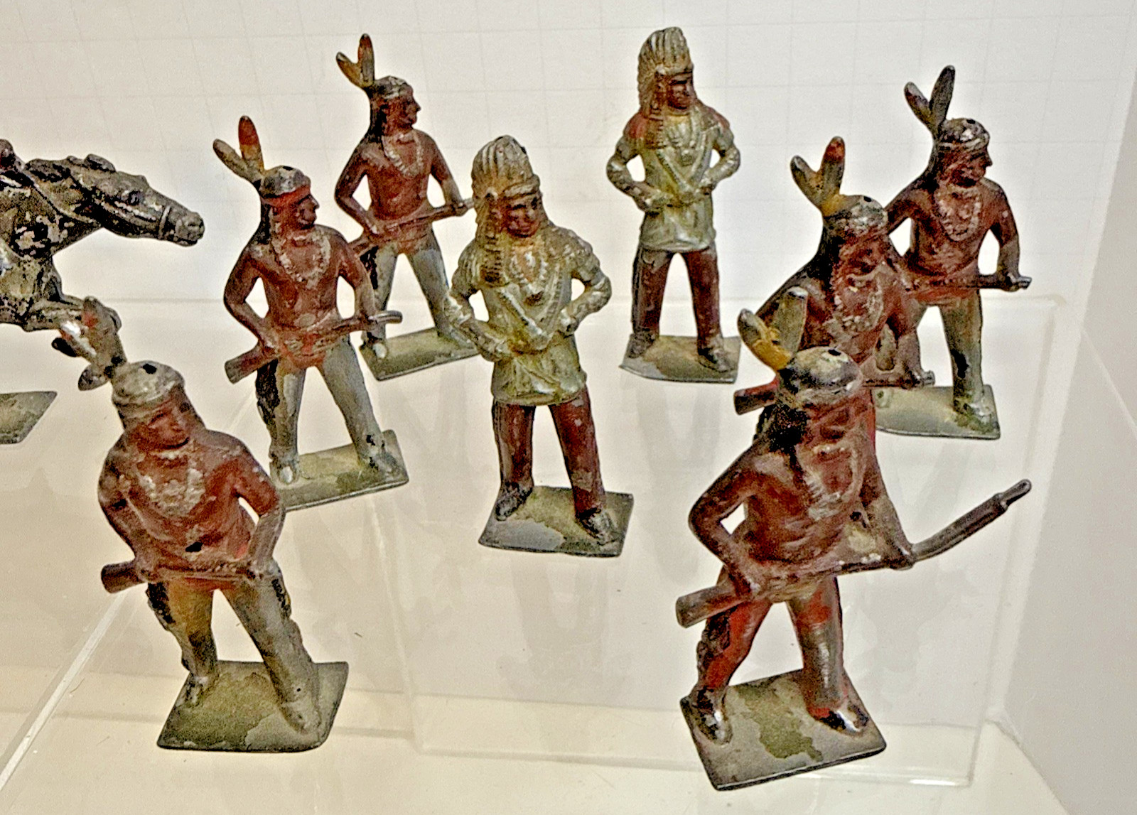 Antique 1907 Wm Britain Lead Toy Figures QTY 12 Native American Indians