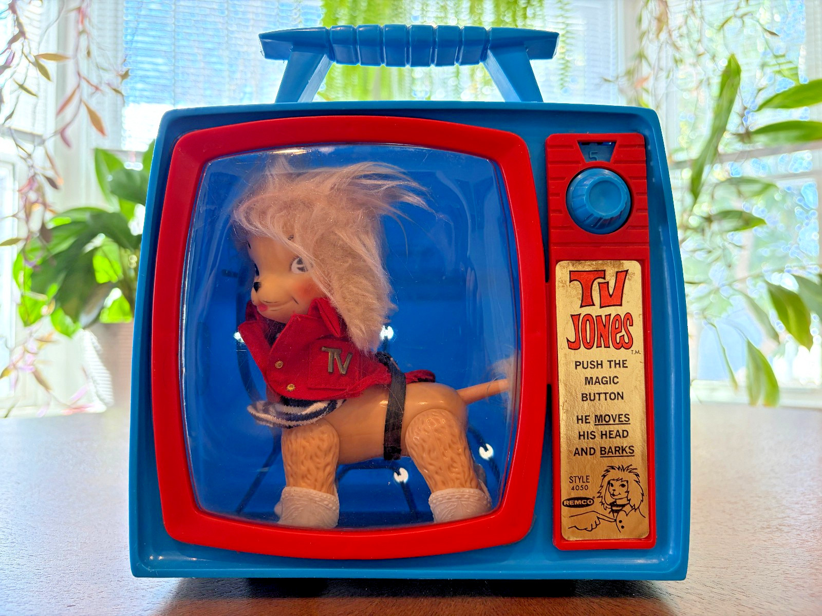 Remco TV Jones Dog Cowboy Costume Playmate Vintage 1966 Toy with Case #4050