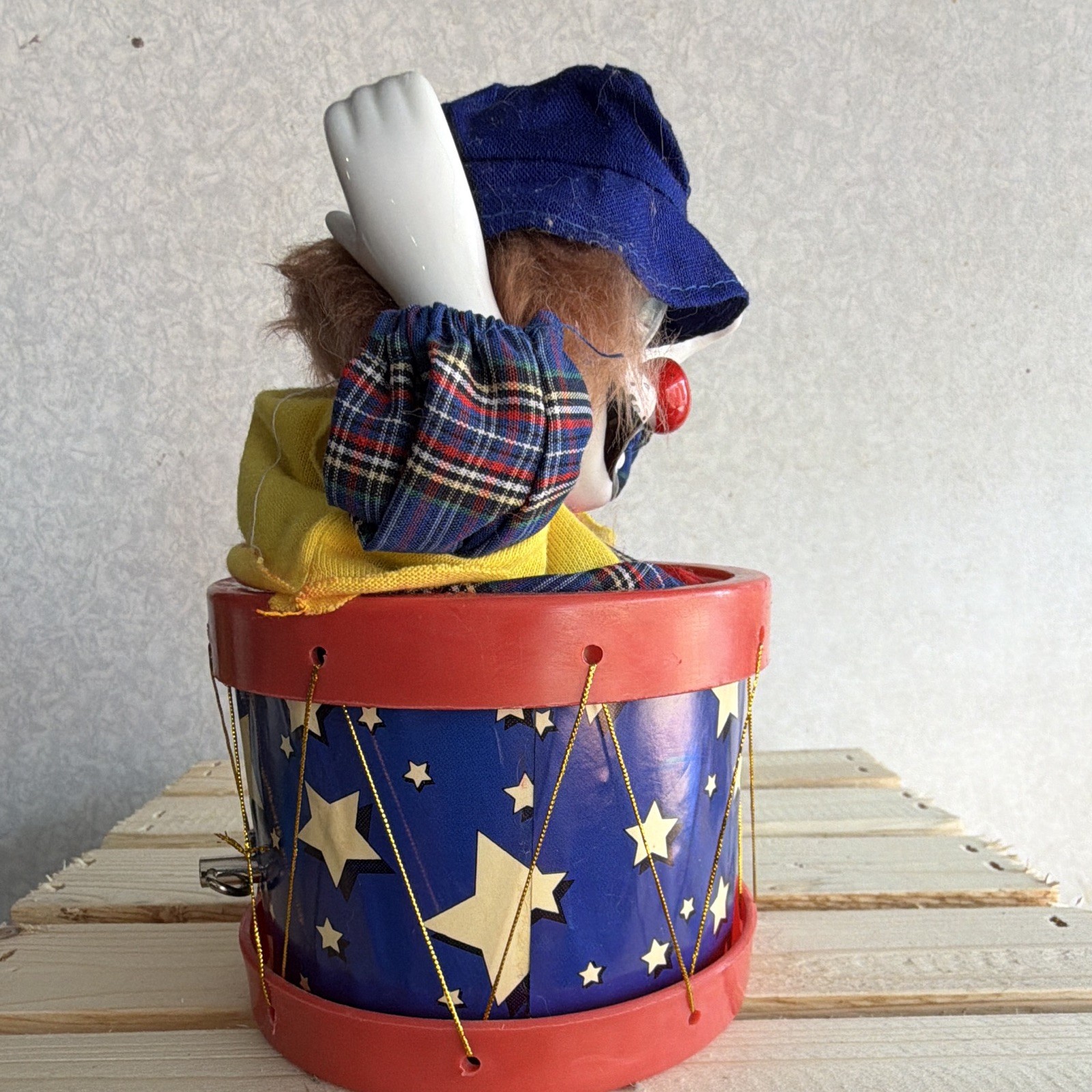 Alps Wind-Up Jack-in-the-Box Clown Star Print Drum Toy Vintage 1992