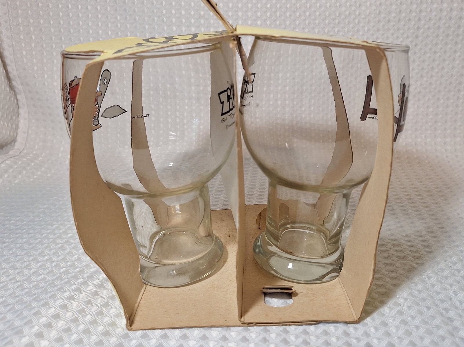 Vintage 1977 Ziggy 30oz Glass Cups Set Sports Federal Glassware W/ Original Box