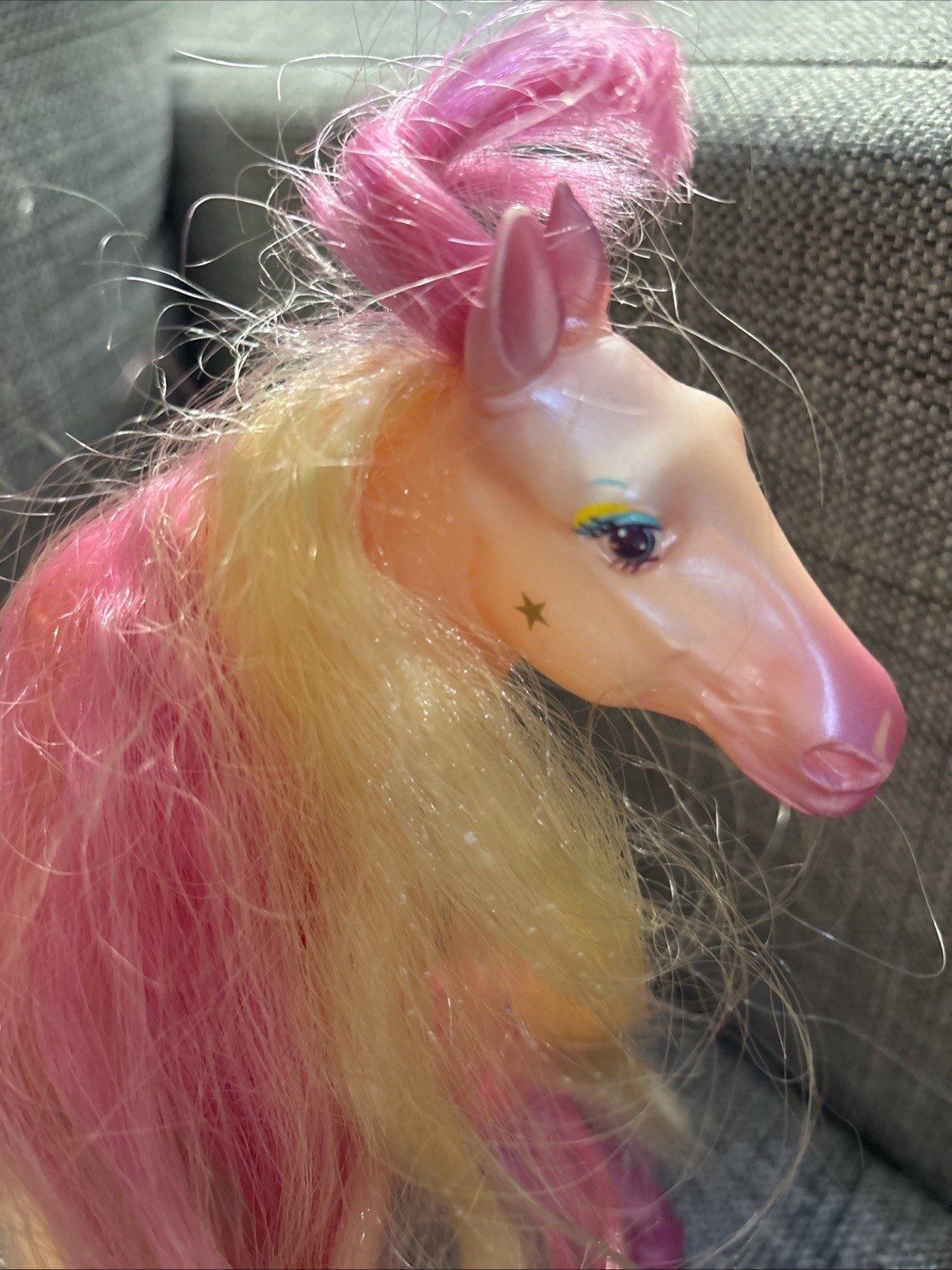 VINTAGE 1987 KENNER FASHION STAR FILLIES DARCI HORSE / PONY PINK YELLOW TOY