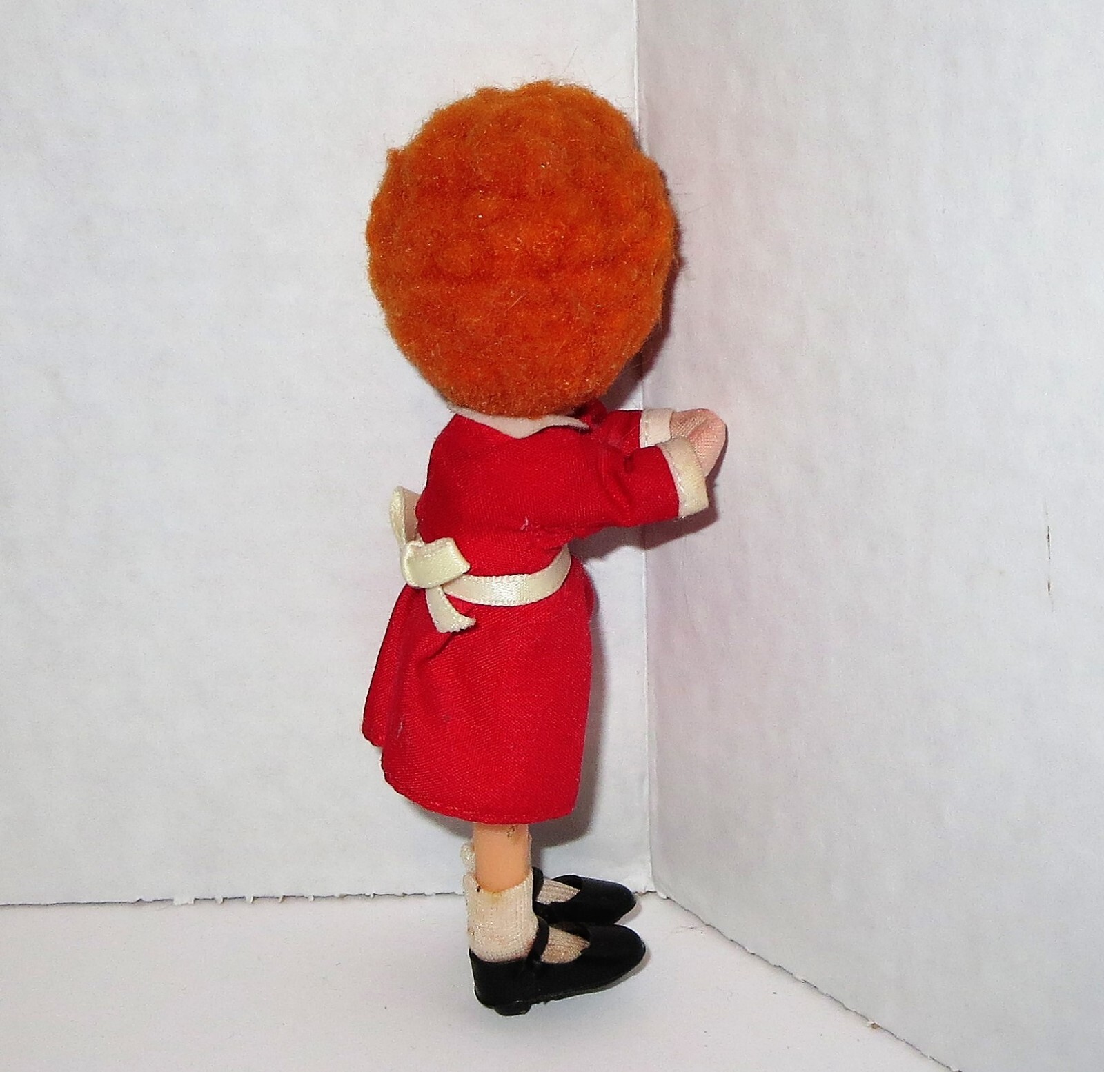 Vintage 1982 Little Orphan Annie Clip On Applause Knickerbocker White eyes