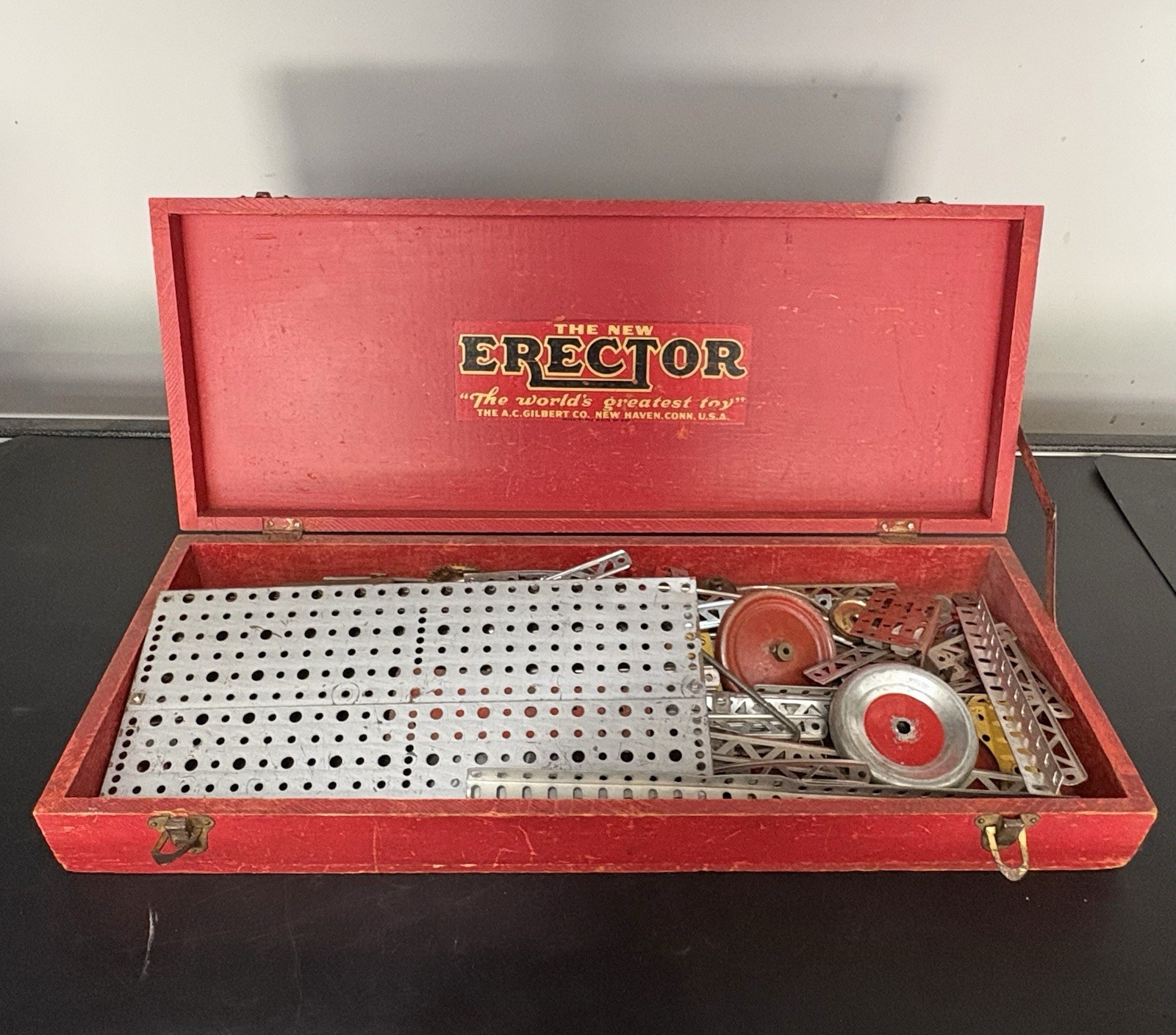 Vintage The New Erector Set No.7 A.C. Gilbert Wooden Box and Metal Parts