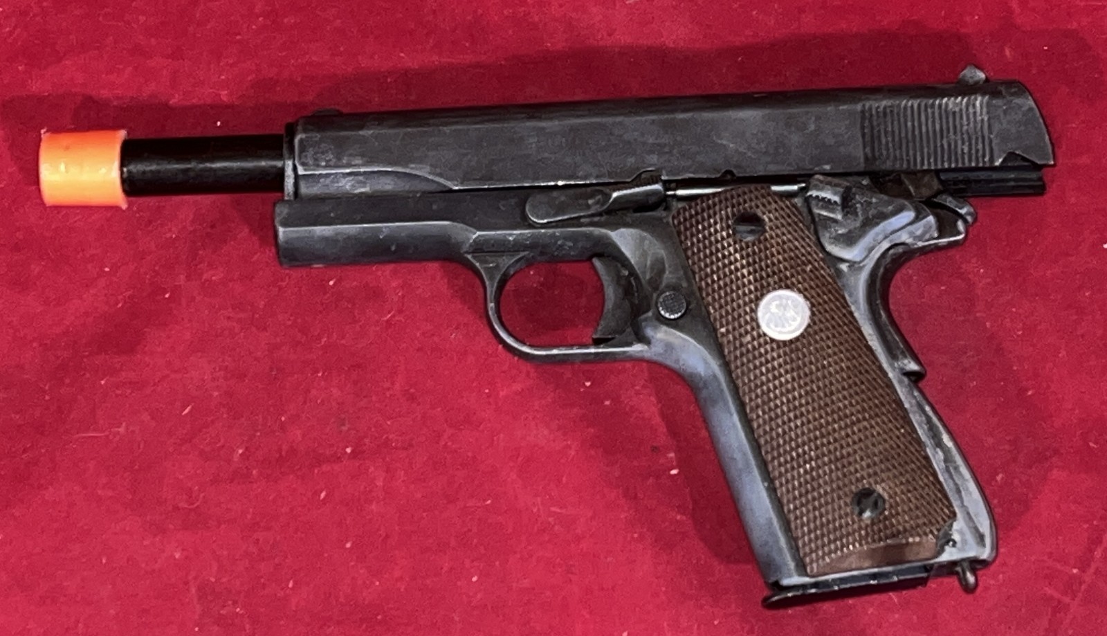 VINTAGE MGC #300 COLT M1911 A1 CALIBER 45 AUTO LOADING PISTOL ARMY-REPLICA/PROP