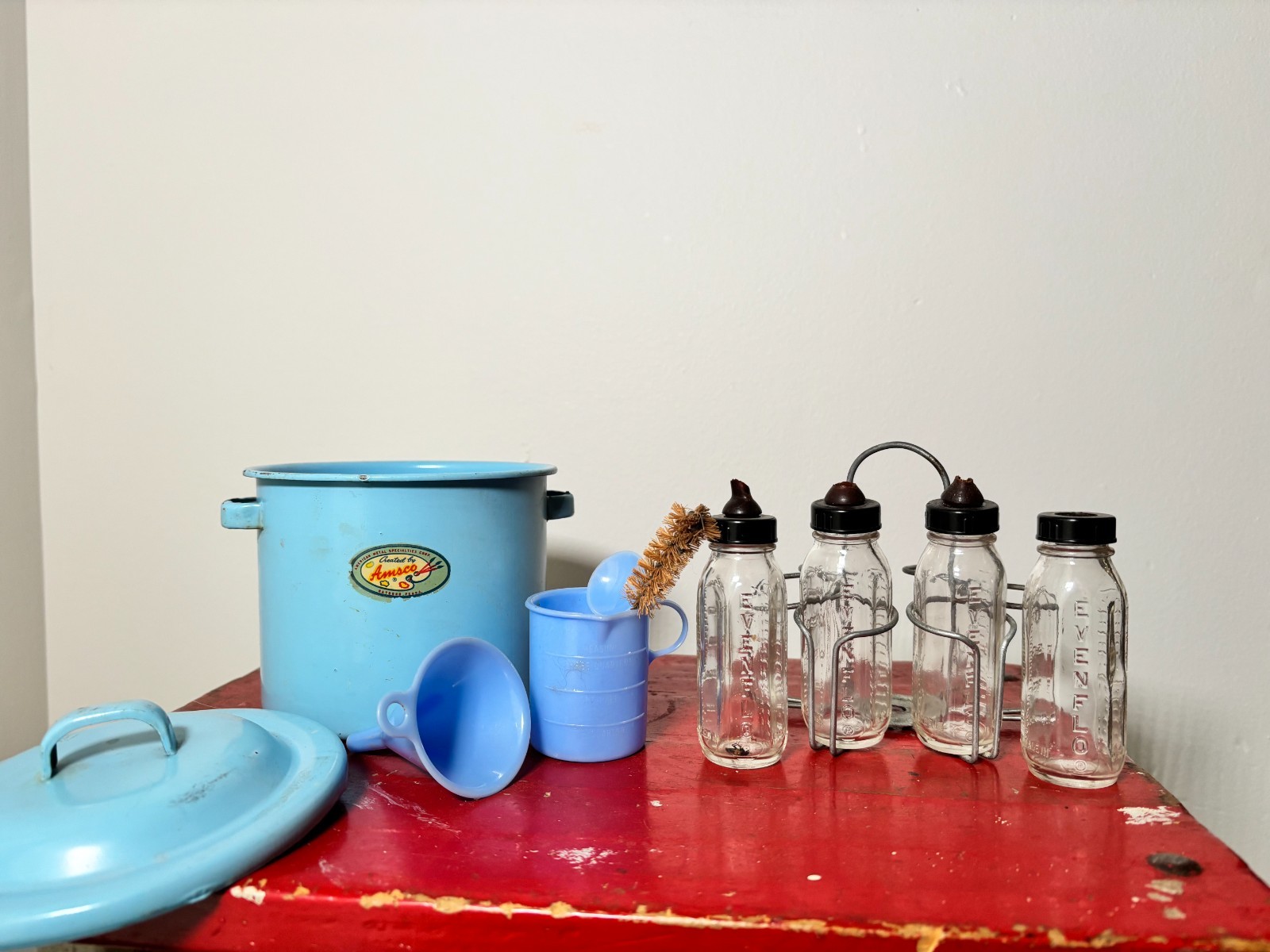 Amsco Doll-E-Toys Bottle Sterilizer W/ Rack, Bottles, & Accessories – RARE!