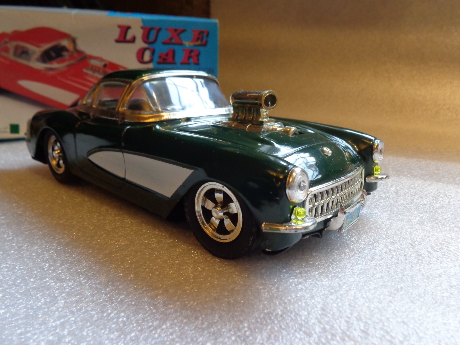 LUXE CAR 1/18 GREEN CORVETTE STREET ROD FRICTION POWERED TIN CAR USED NICE