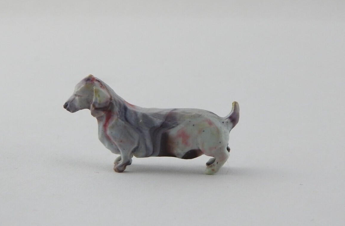 Vintage Hard Plastic Marbled Brown Dog Miniature Figurine Toy 1″ Dachshund