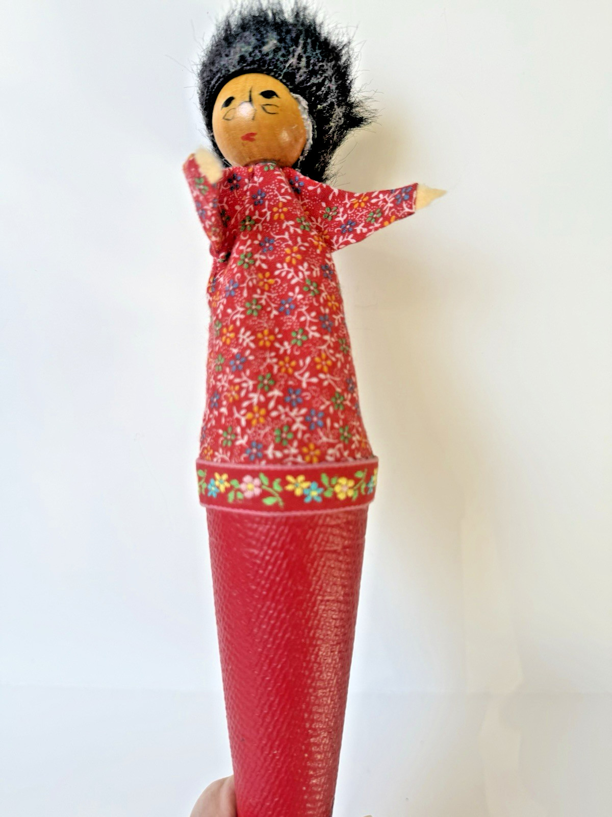VTG. Pop-Up Push-Up Stick Puppet Peek-A-Boo Cone Hand Painted Wood Head Granny
