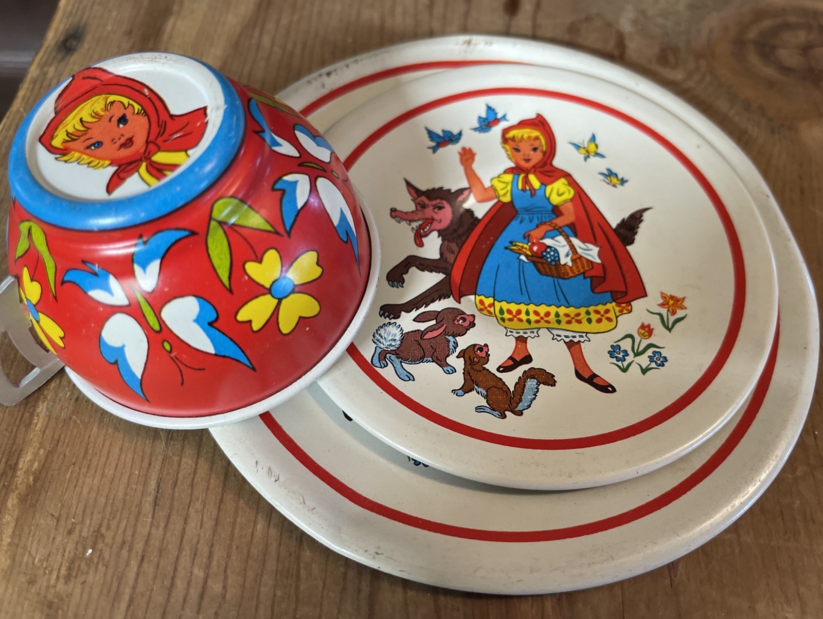 Vintage 1960’s Ohio Art Childrens Tin 3 Piece Tea Set Little Red Riding Hood