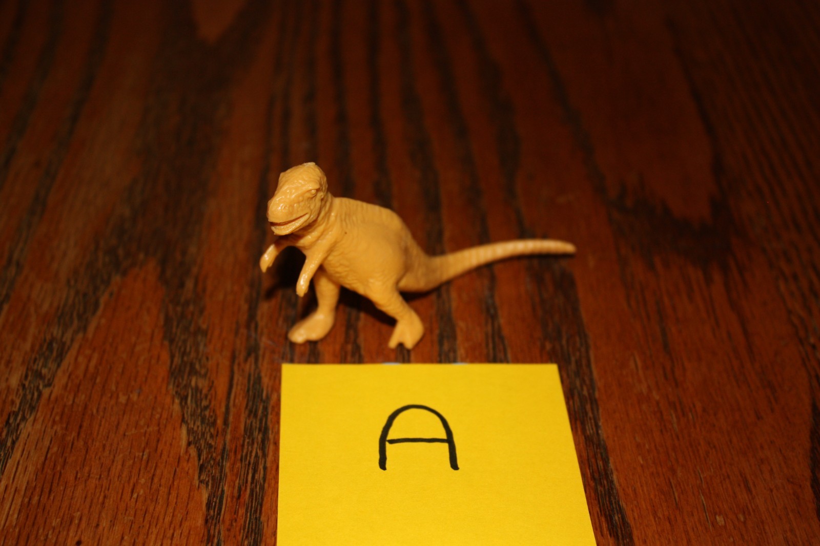 Vintage Winneco Beige Tyrannosaurus rex Dinosaur A – Marx, MPC