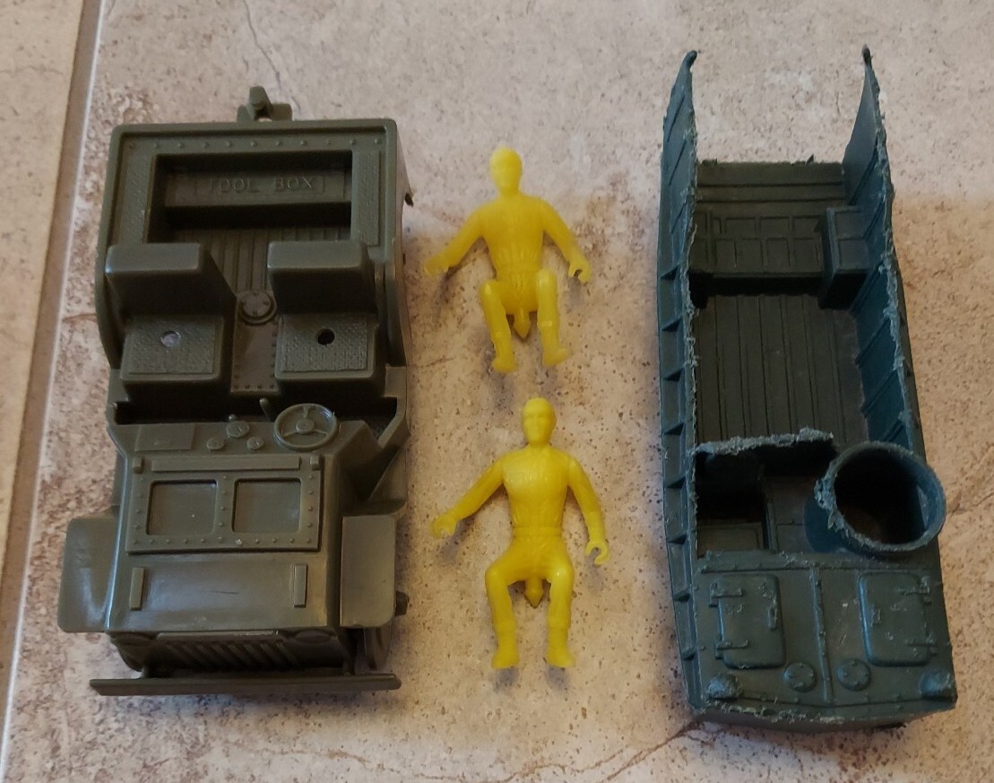 RARE Vintage 1960s US Army Camp Case Training Center Playset Toy Soldier Plastic