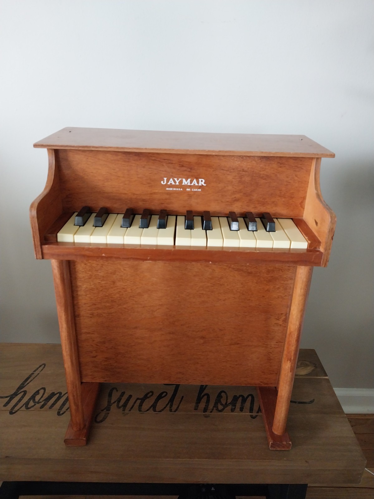 VINTAGE JAYMAR 25 KEYS CHILD’S UPRIGHT WOODEN PIANO MADE IN USA WORKING