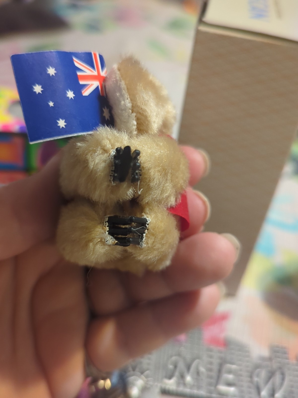 Koala Vintage Hugger Plush Mini Australia Flag Souvenir Figure Clipon To Pencil