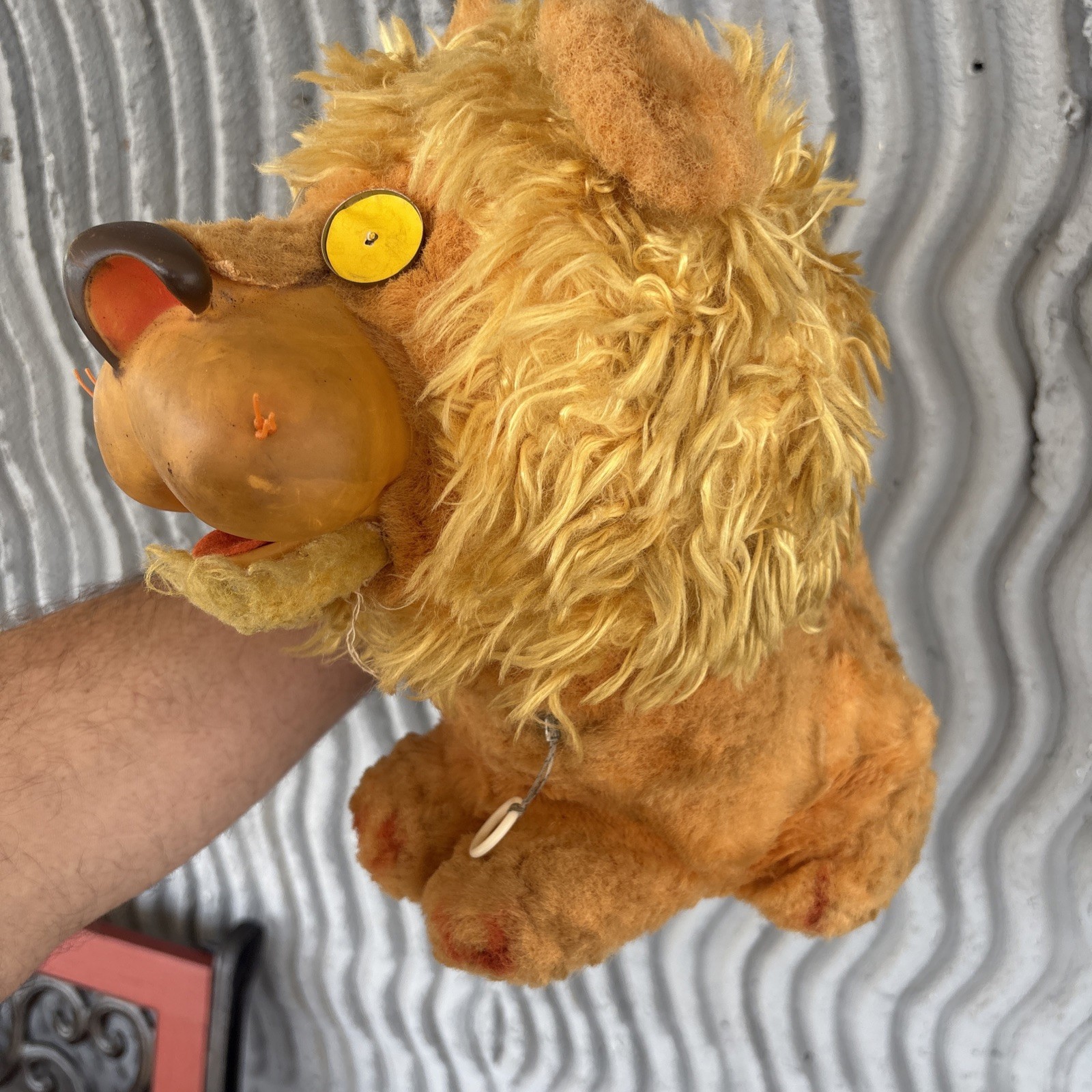 TWO LIONS BOXED 1962 Larry The Lion Animal Yacker Plush Mouth Moves Works Mattel