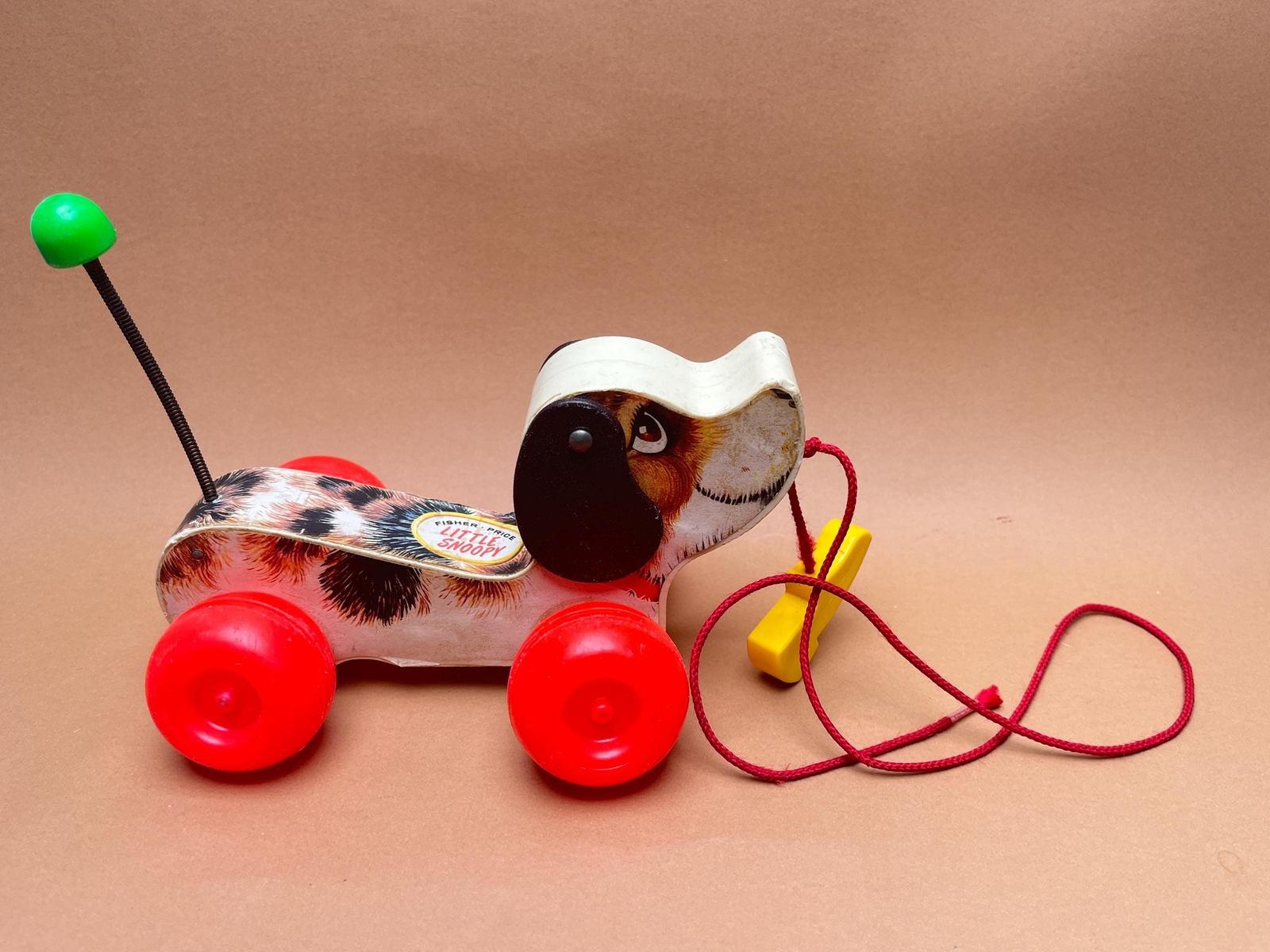 Vintage 1965 Fisher Price Little Snoopy Pull Toy #693 England Made Dog