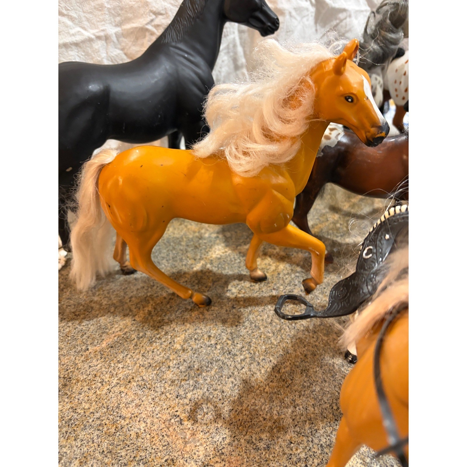Vintage Toy Horse Lot Kid Kore Blue Box MarchOn Empire Greenbrier Horses & 1 Cow