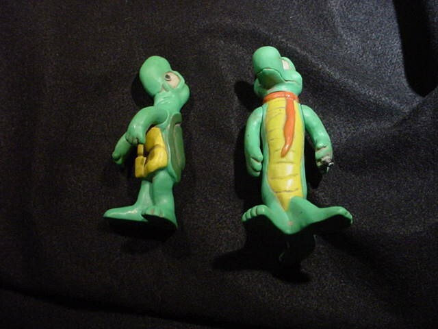 Vintage Pogo comic figures-turtle and alligator-1969