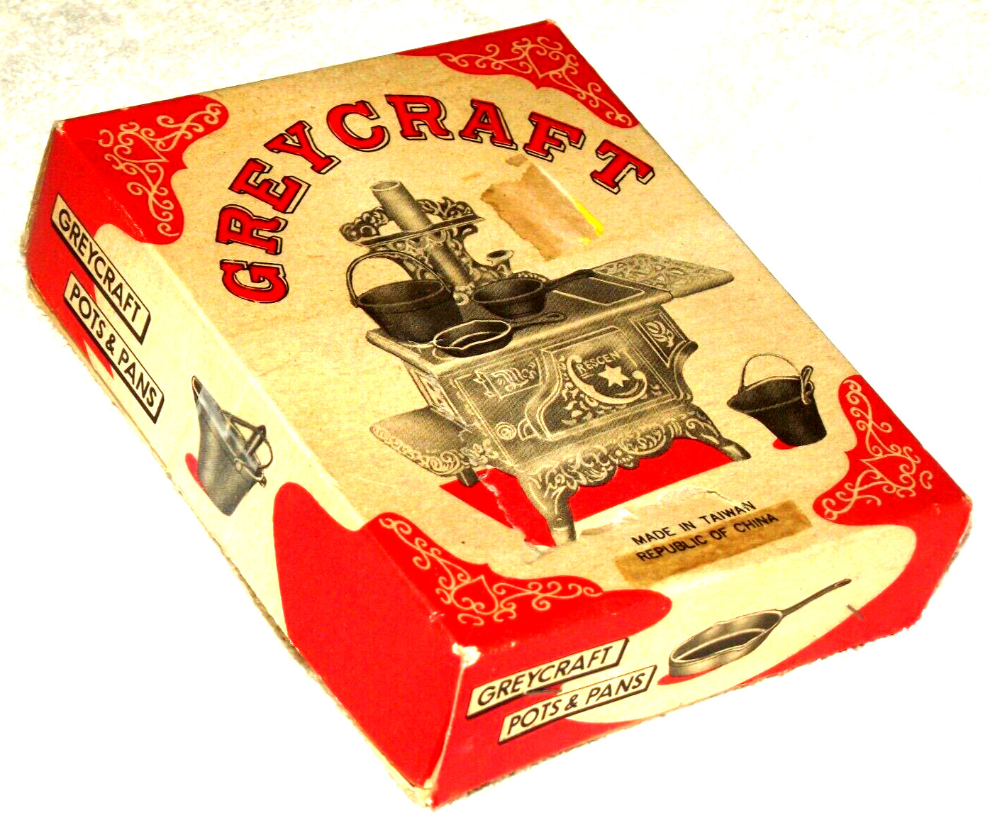 Vintage Taiwan Made Greycraft No. 2238 No. U-120 5 Piece Iron Stove Mini Items